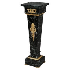 Pedestal in Sea Green Marble and Decoration in Gilt Bronze