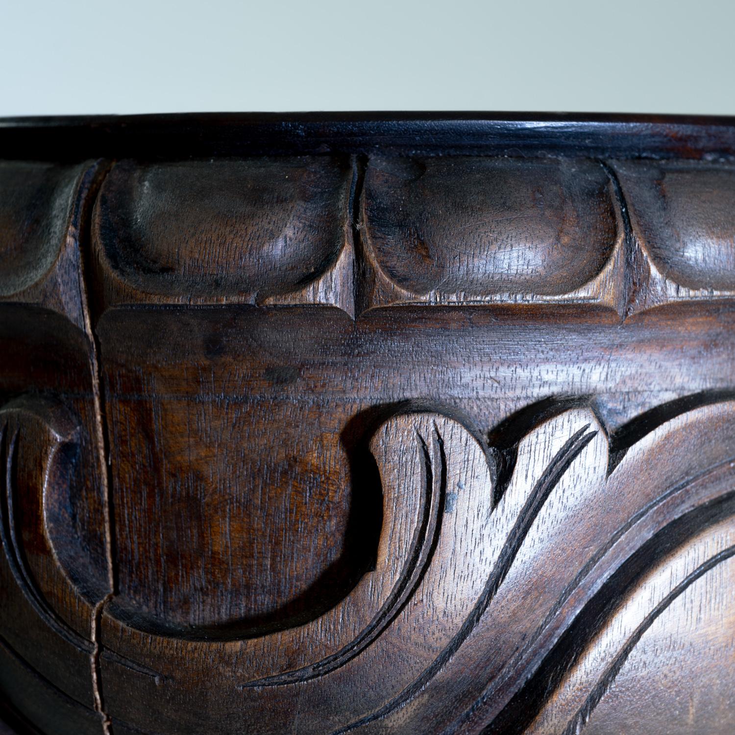 Piédestal ou jardinière, acajou, motif de vigne sculpté à la main, Wood, années 1950 en vente 7