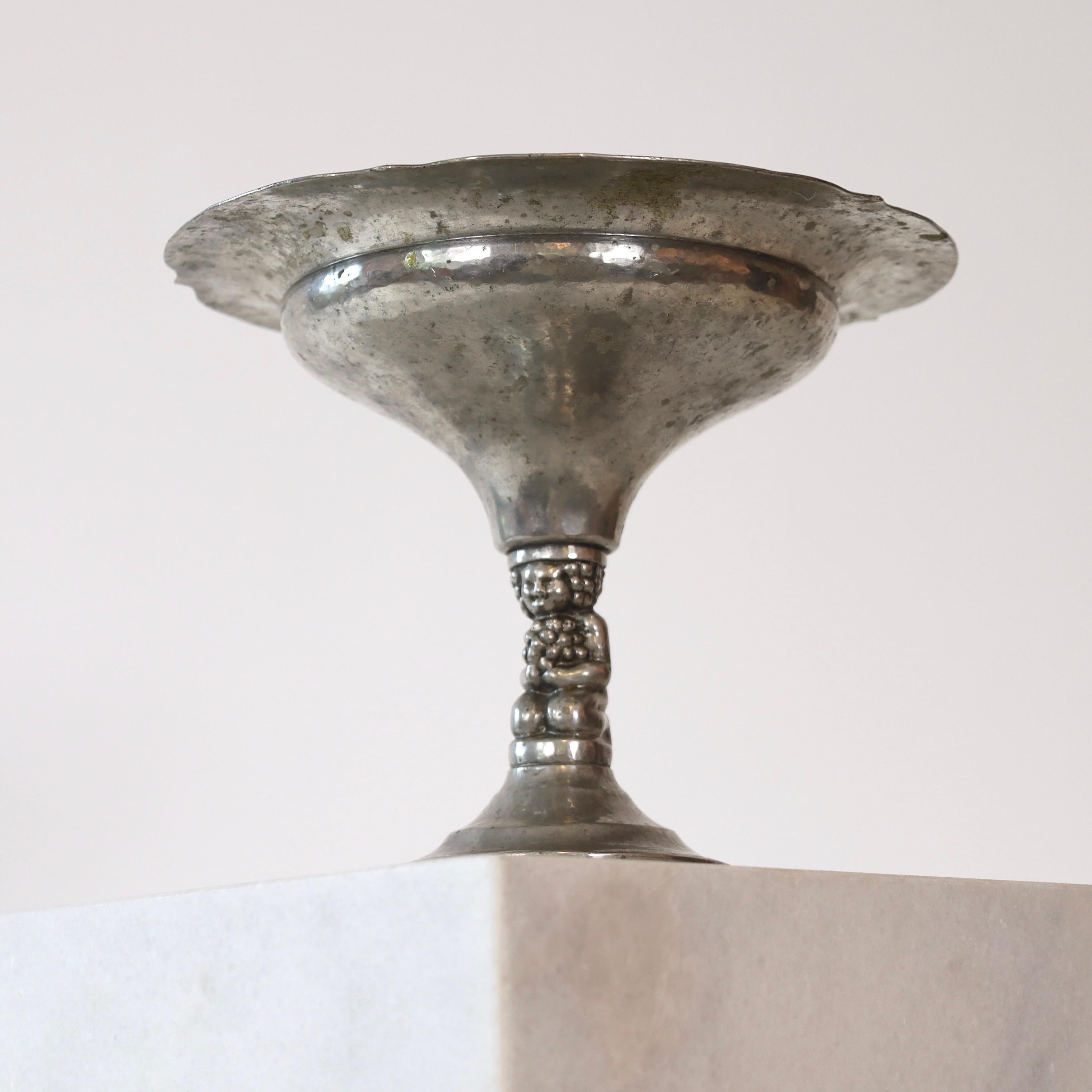 Pewterschale mit Sockel von Just Andersen, 1920er Jahre, Dänemark (Dänisch) im Angebot