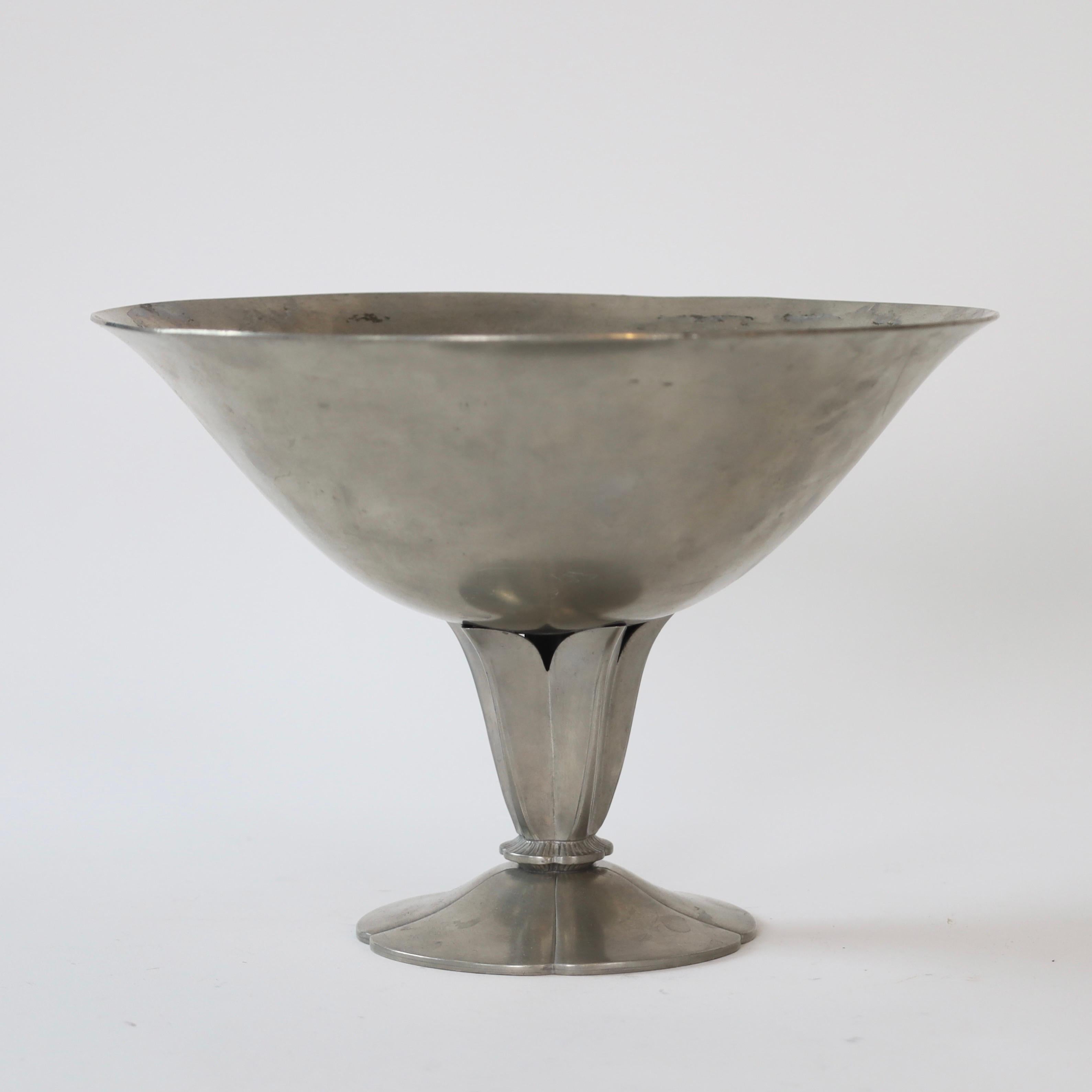 Pedestal Pewter Bowl by Just Andersen, 1930s, Denmark In Fair Condition In Værløse, DK