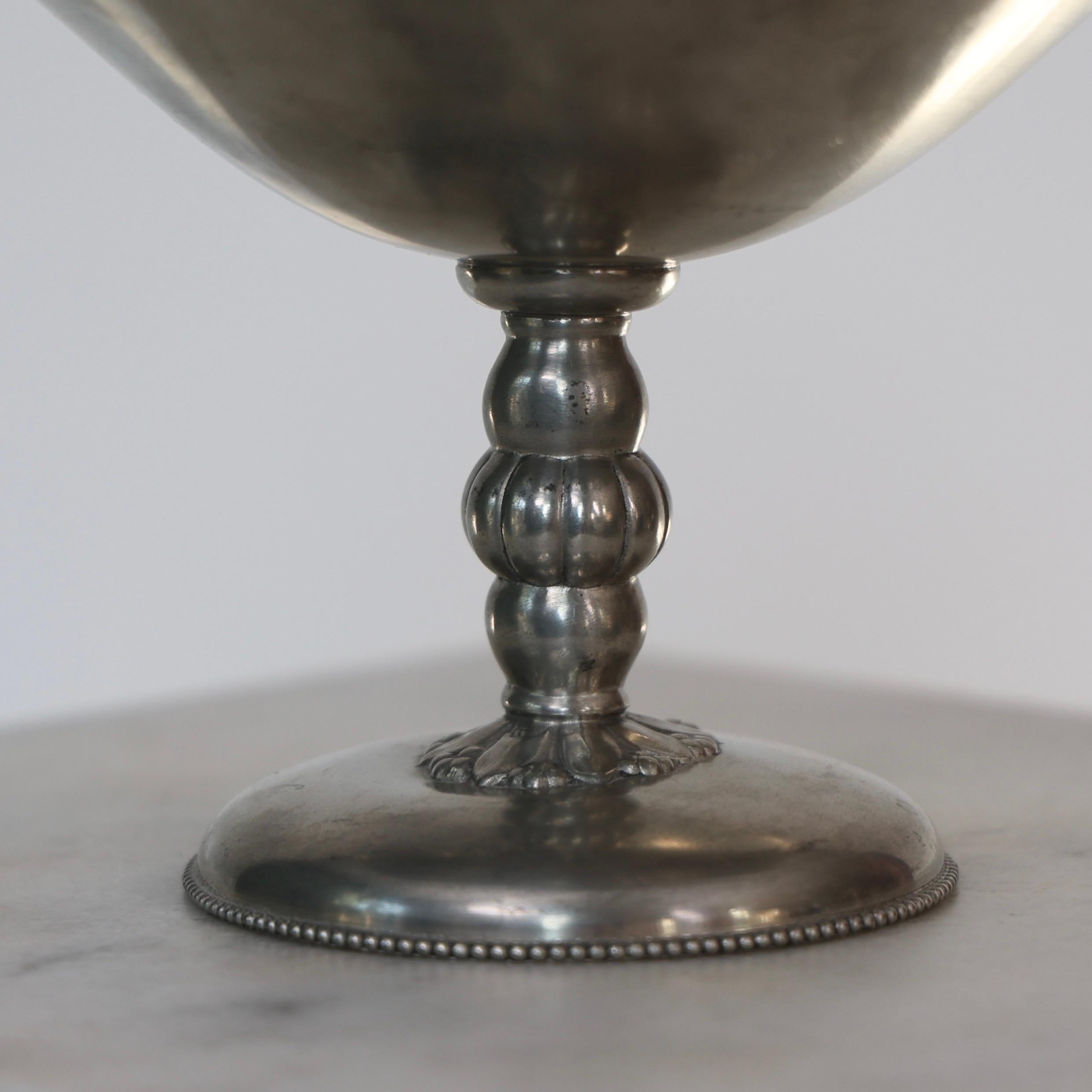 Pedestal Pewter Bowl by Just Andersen, 1920s, Denmark im Angebot 1