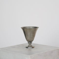 Jarrón de estaño con pedestal de Just Andersen, Años 1920, Dinamarca