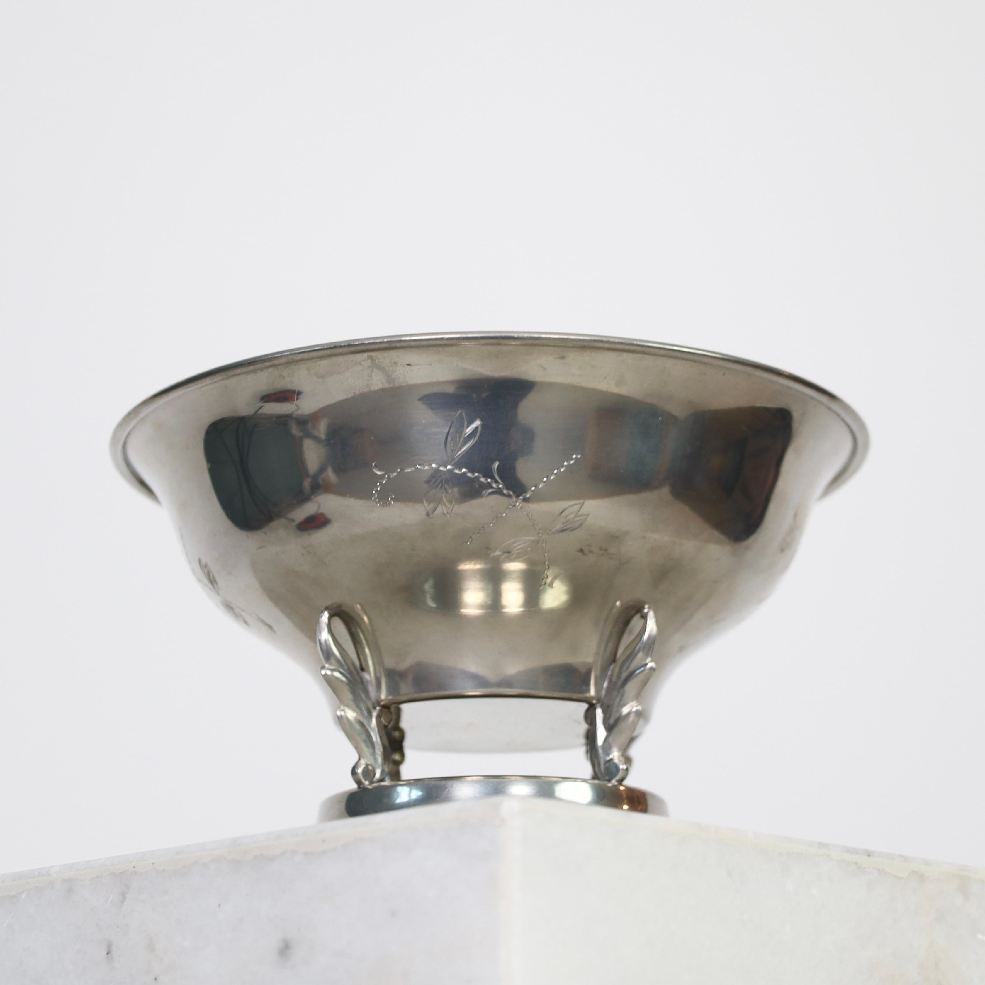 Cuenco de peltre con pedestal Swedish Grace de Svenkst Tenn, Años 30, Suecia Sueco en venta