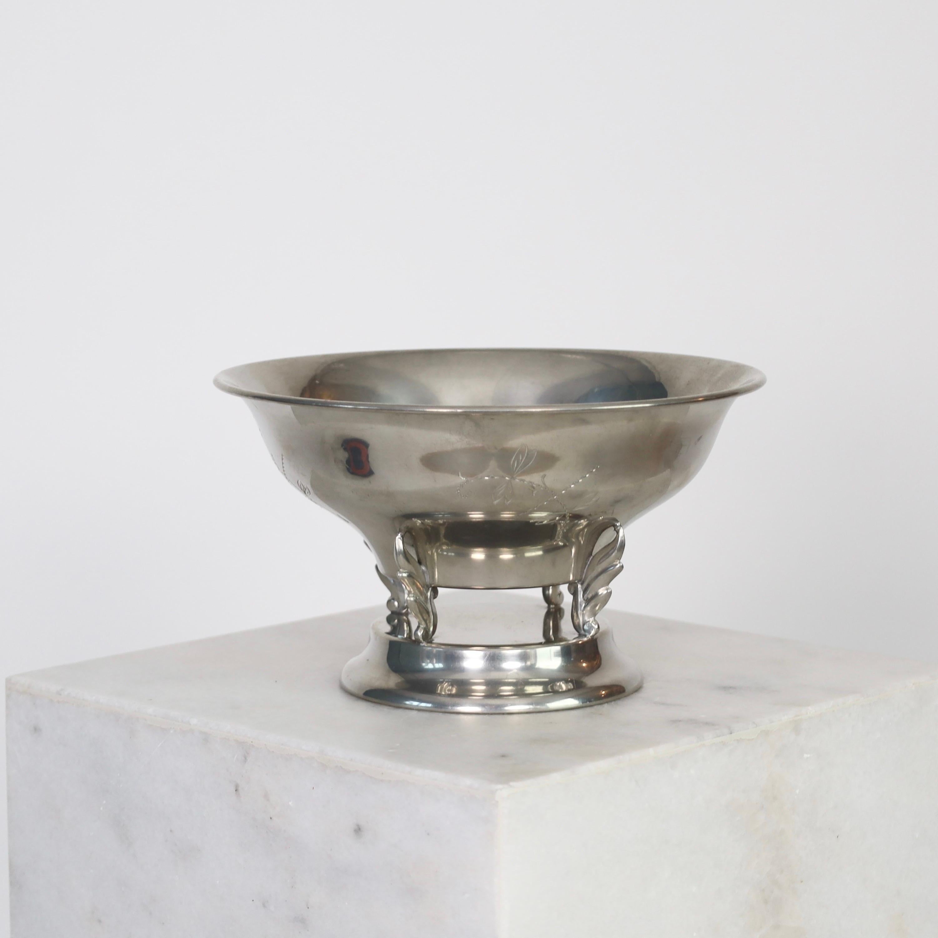 Cuenco de peltre con pedestal Swedish Grace de Svenkst Tenn, Años 30, Suecia en venta 2