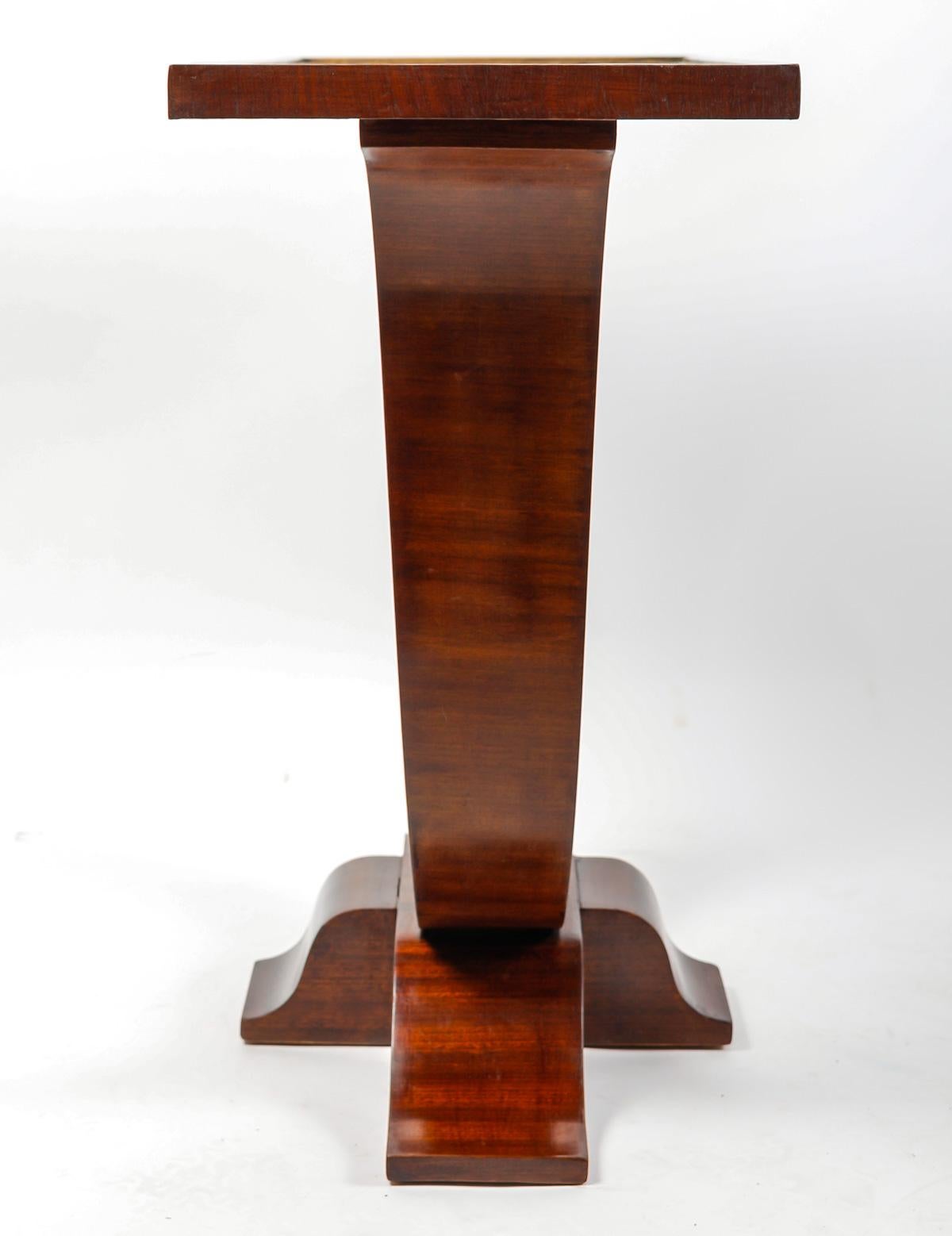 Pedestal table, Art Deco period, circa 1930. In Good Condition In Saint-Ouen, FR