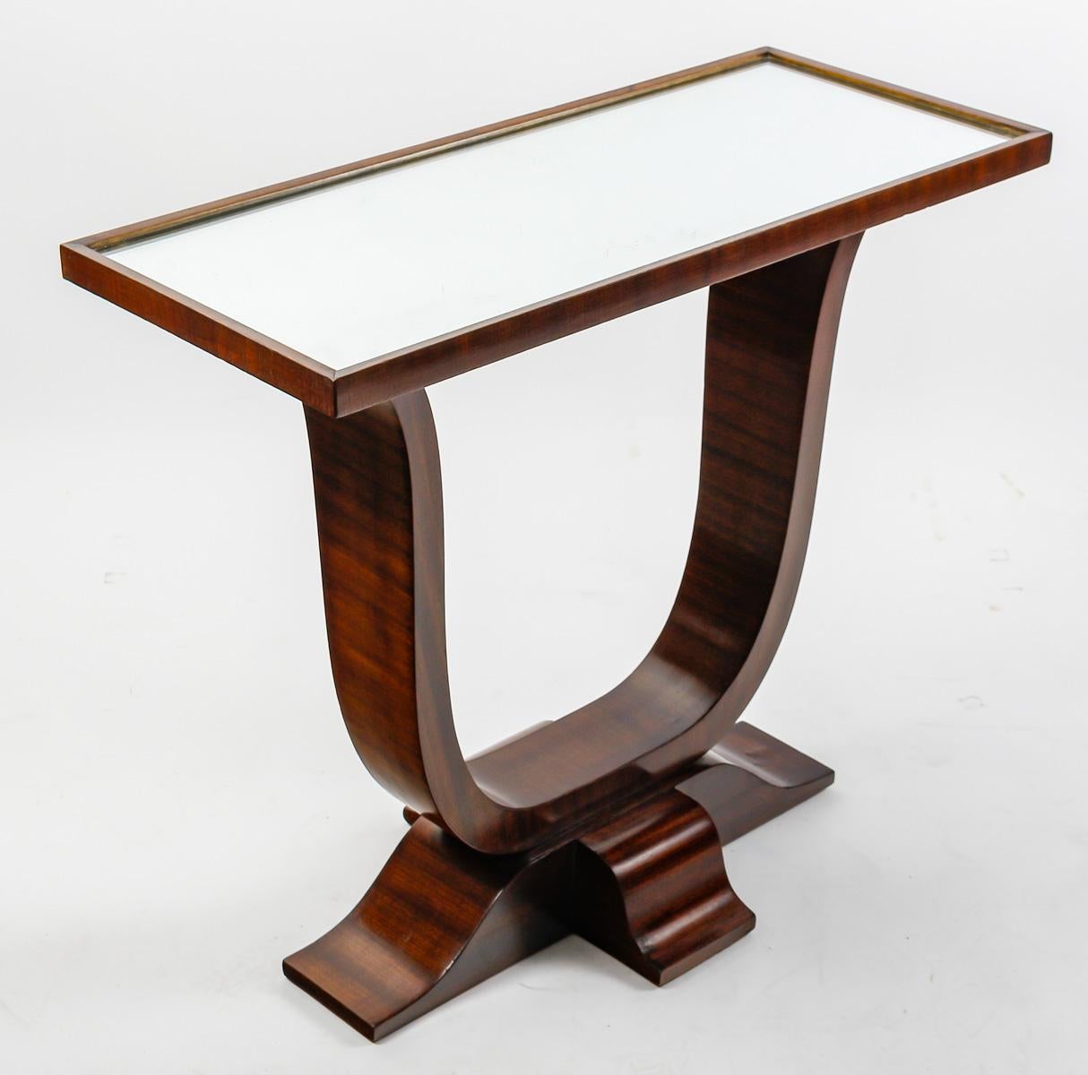 Pedestal table, Art Deco period, circa 1930. 1