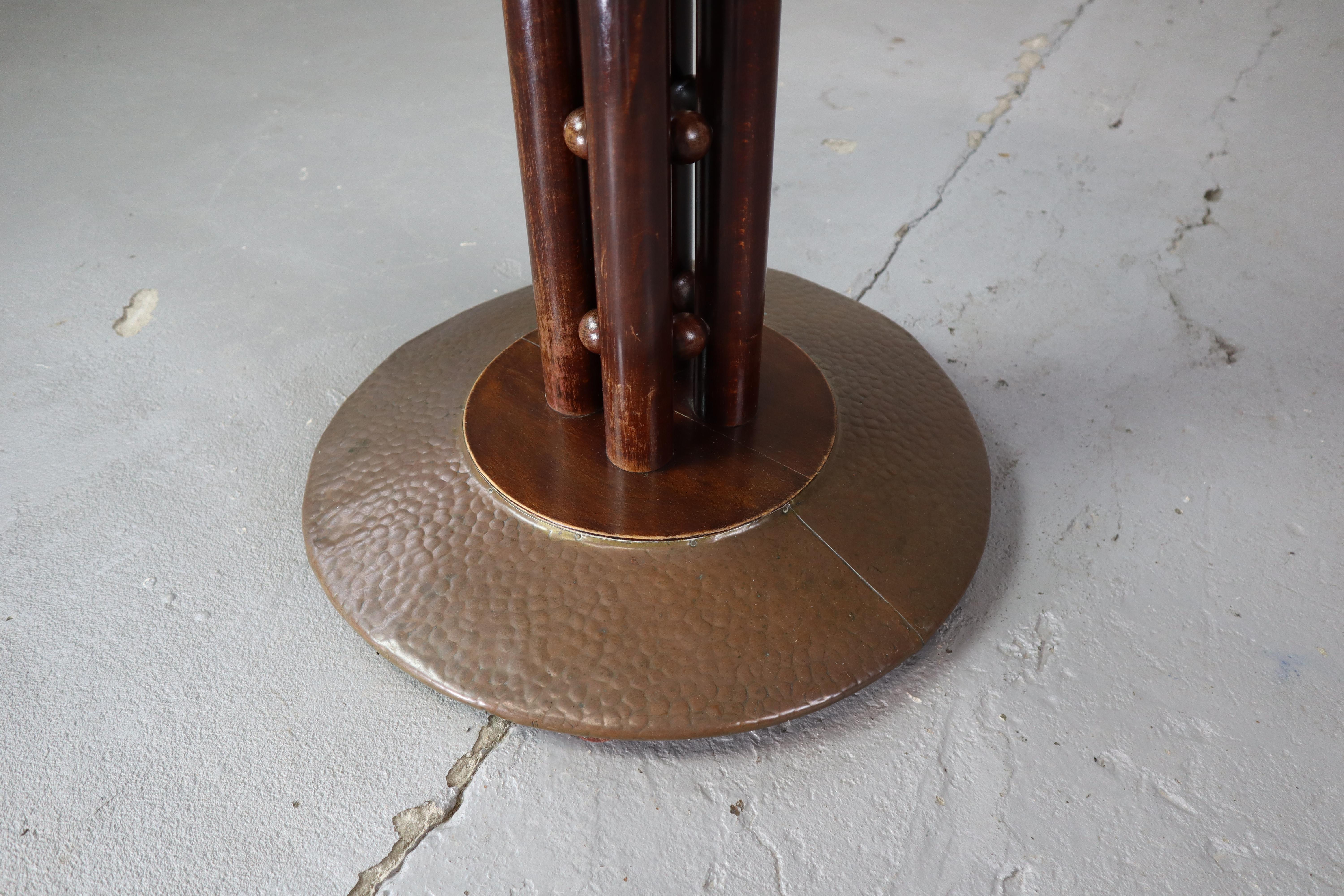 Mesa de pedestal de Josef Hoffmann y ejecutada por J.&J. Kohn, Viena 1908 en venta 3