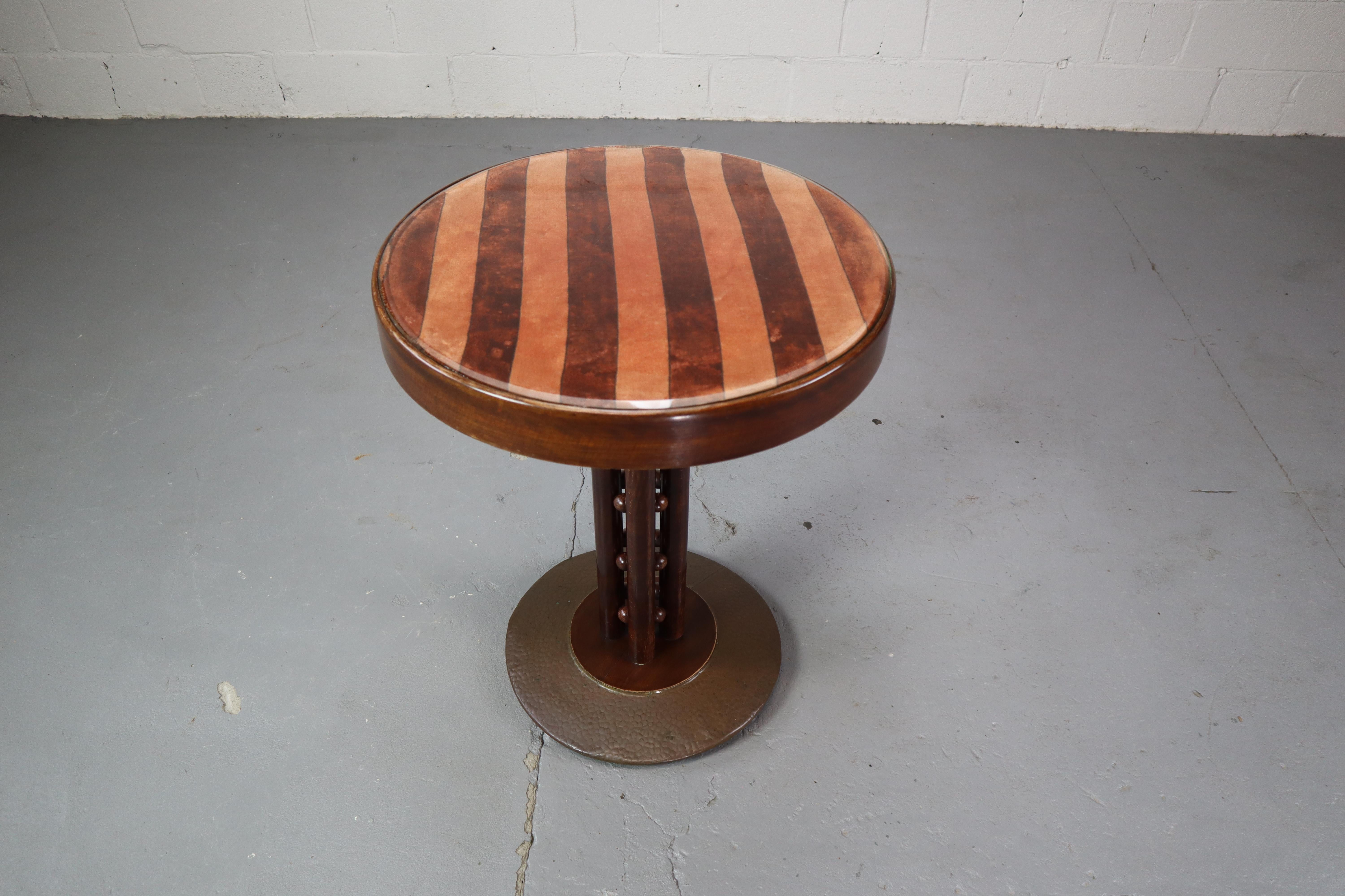 Mesa de pedestal de Josef Hoffmann y ejecutada por J.&J. Kohn, Viena 1908 en venta 5