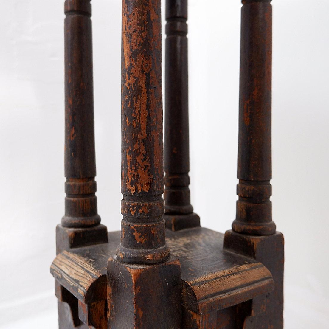 Guéridon en bois et marbre en vente 8