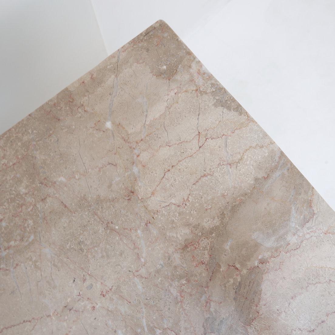 Guéridon en bois et marbre en vente 2