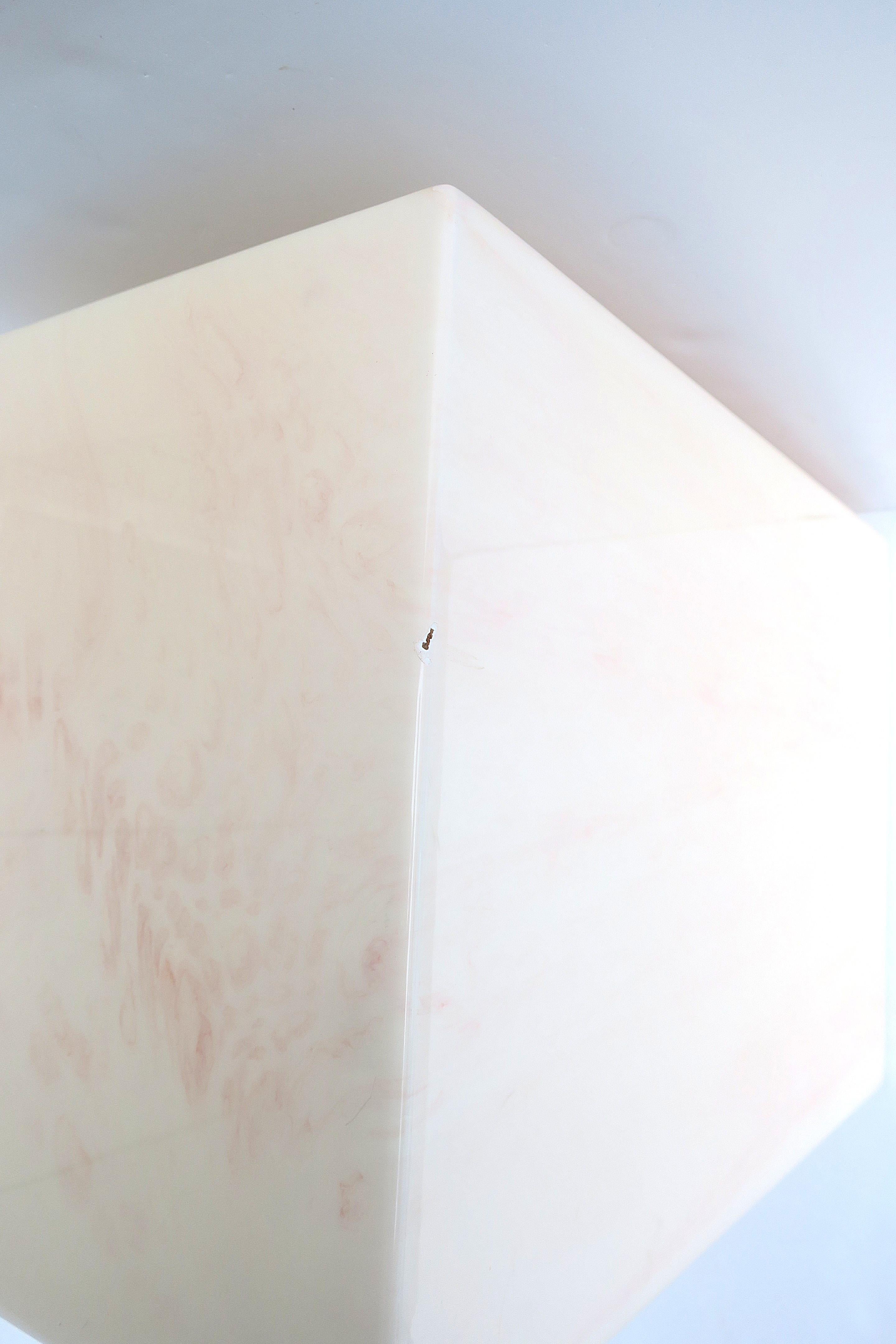 Tavolo con piedistallo effetto marmo in vendita 8