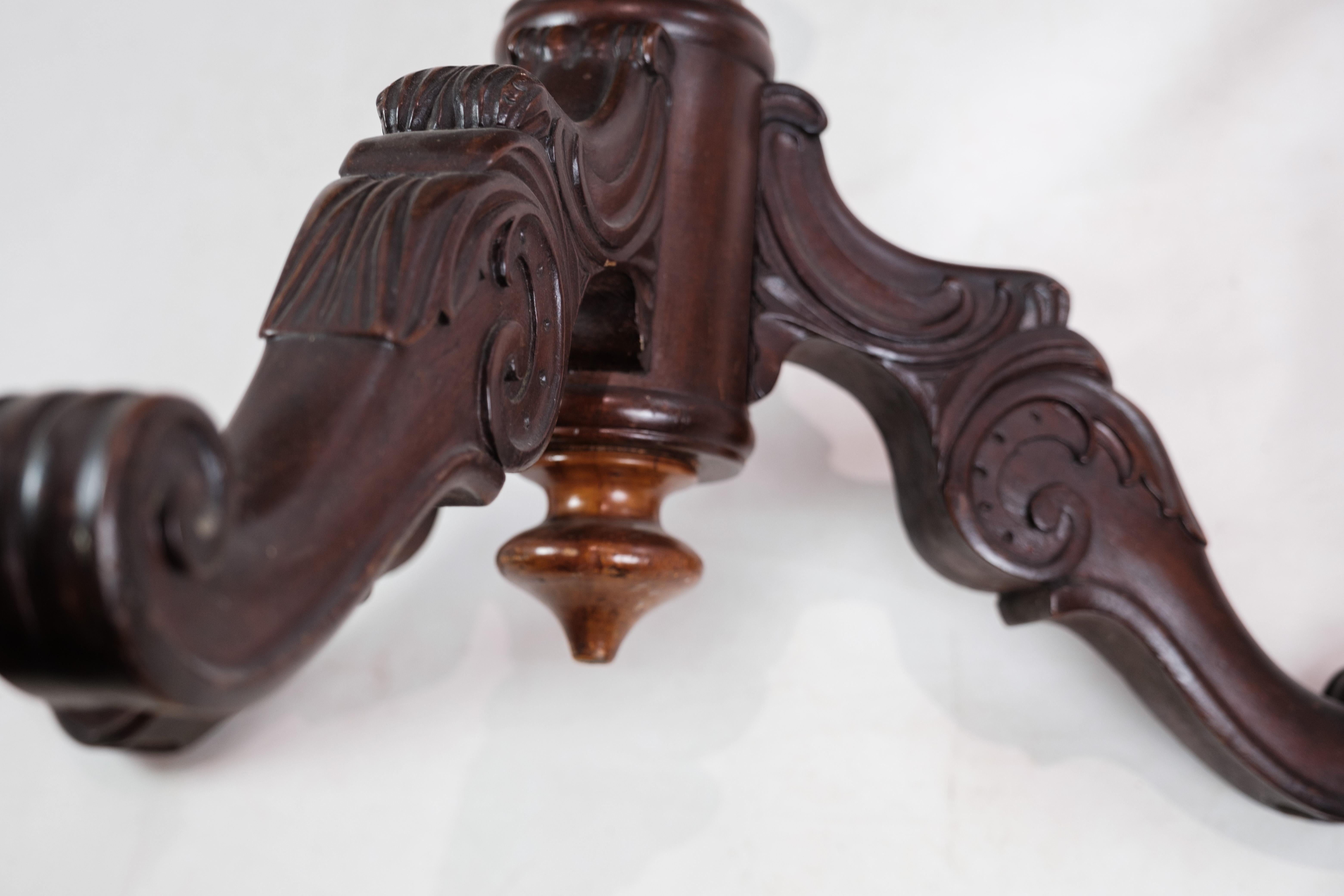 The Pedestal Table/Side Table originaire du Danemark en acajou des années 1860 en vente 4