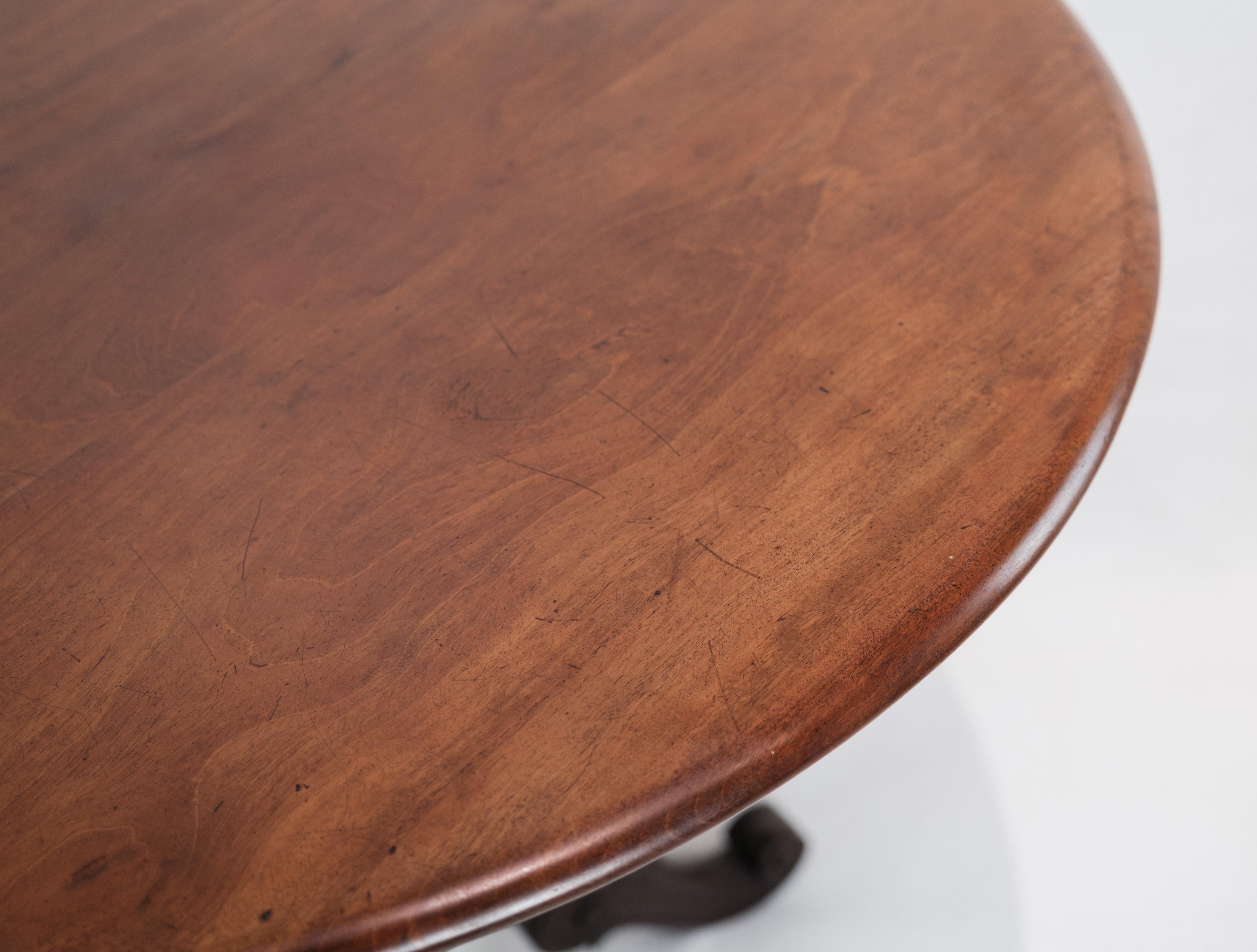 Milieu du XIXe siècle The Pedestal Table/Side Table originaire du Danemark en acajou des années 1860 en vente