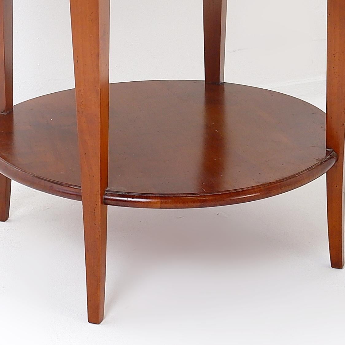 20ième siècle Table d'appoint à quatre tiroirs 20e en vente