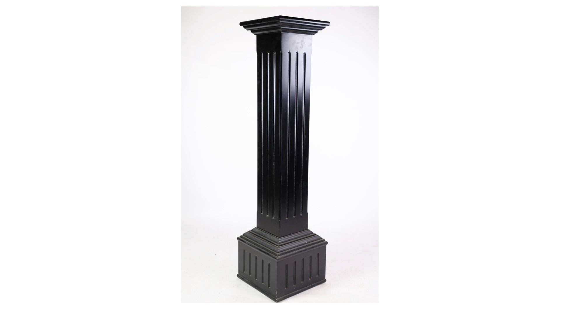 Pedestals With Black Paint In Louis Seize Style From 1980s In Good Condition For Sale In Lejre, DK