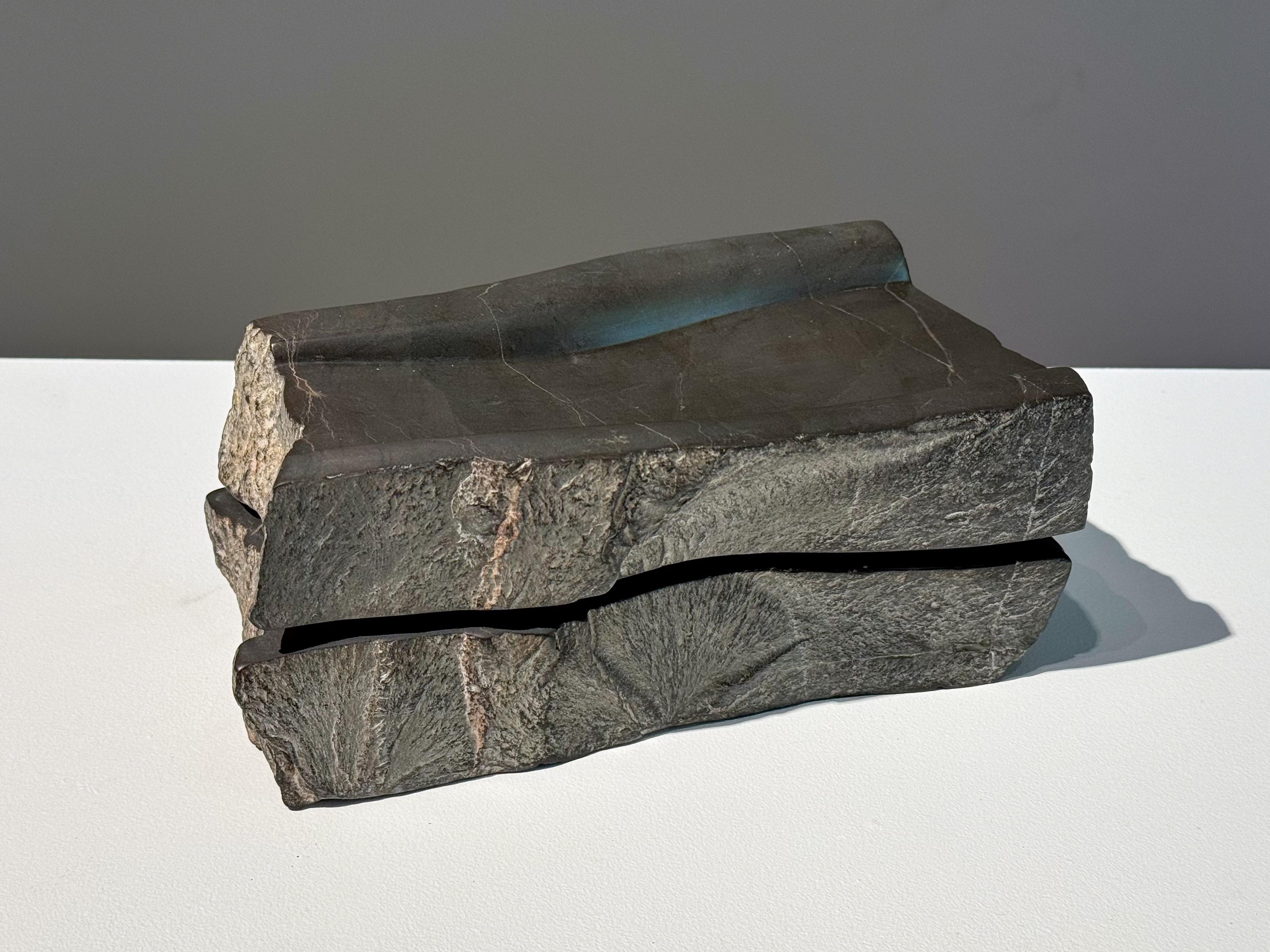 Jabonera Escultórica de Piedra Negra Artesanal Pedra Negra F-6 de Ricard Casabayó en Nuevo estado para la venta en Barcelona, ES