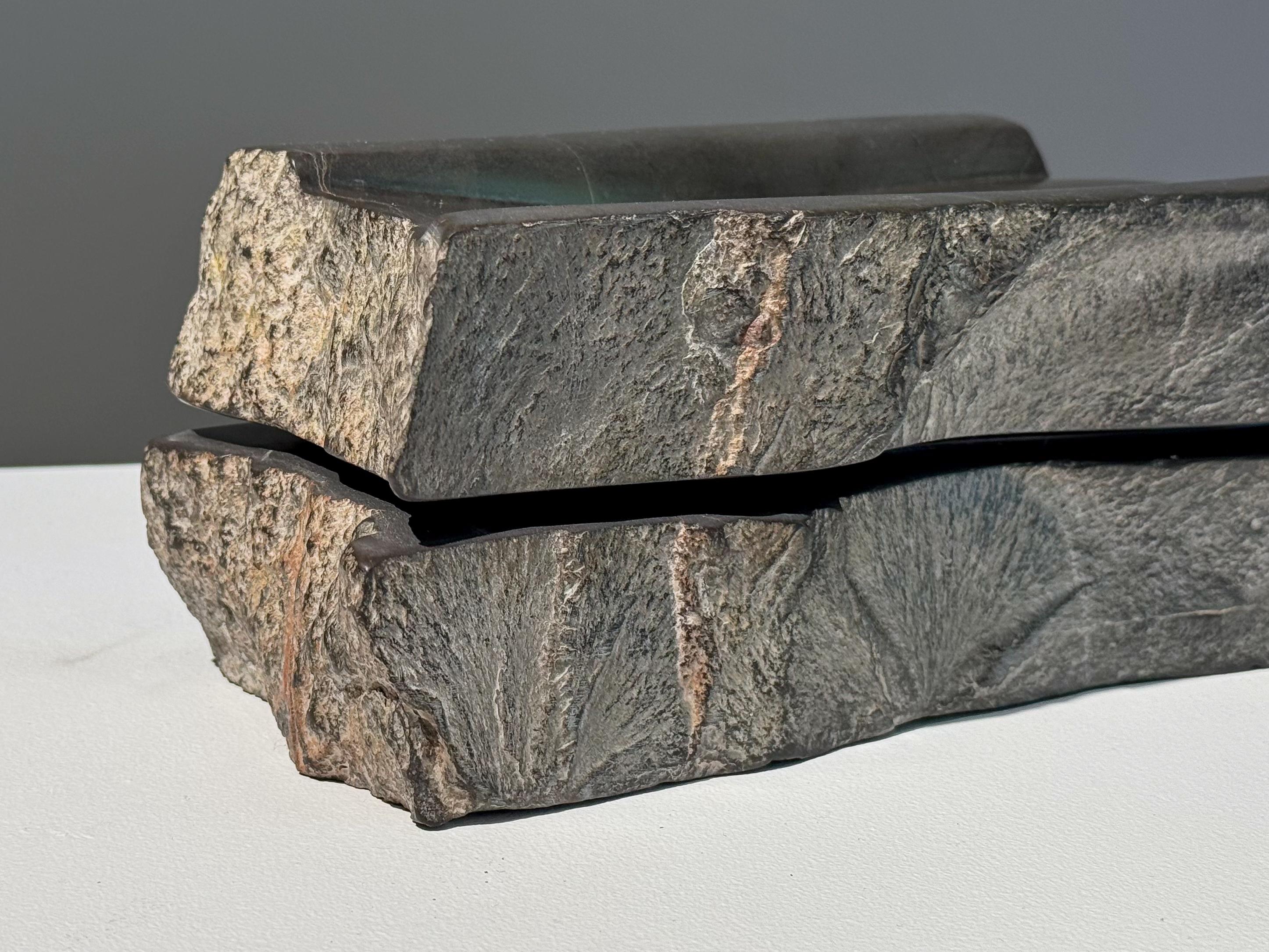 Jabonera Escultórica de Piedra Negra Artesanal Pedra Negra F-6 de Ricard Casabayó Siglo XXI y contemporáneo en venta