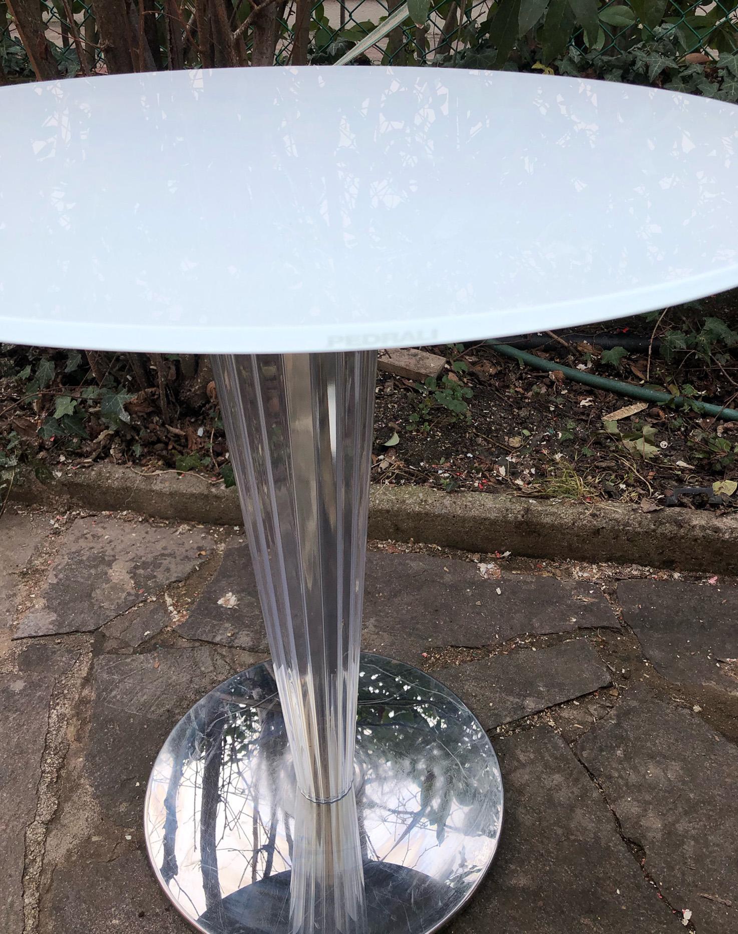 Pedrali-Tisch aus dem 21. Jahrhundert, gehärtetes satiniertes Glas (Moderne) im Angebot