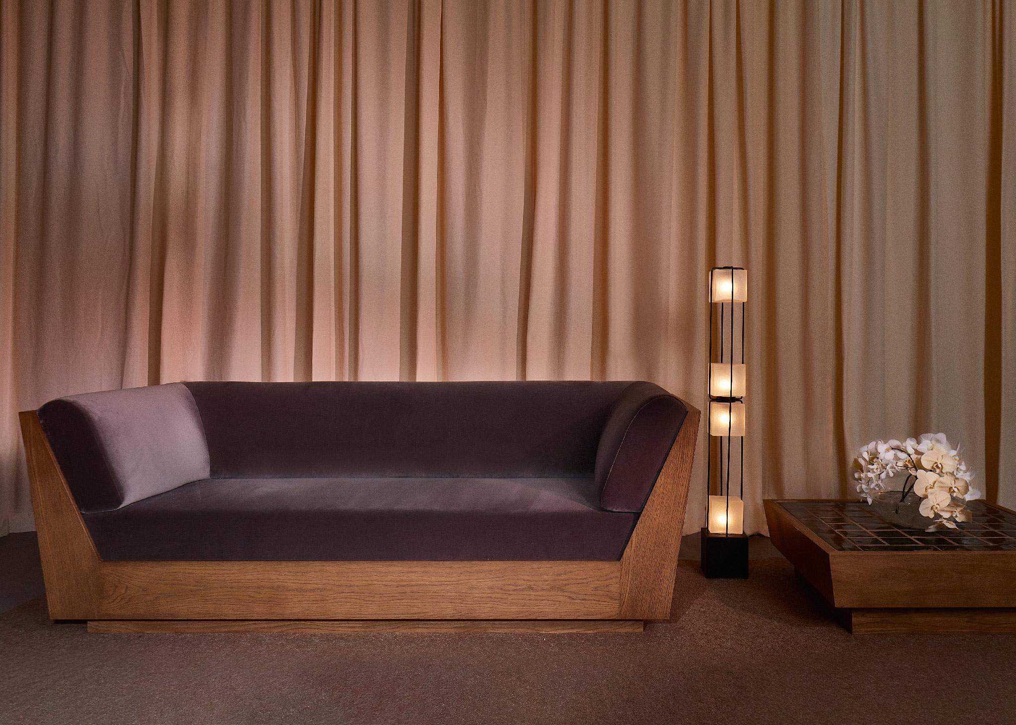 Pedregal-Sofa im Zustand „Neu“ im Angebot in Los Angeles, CA