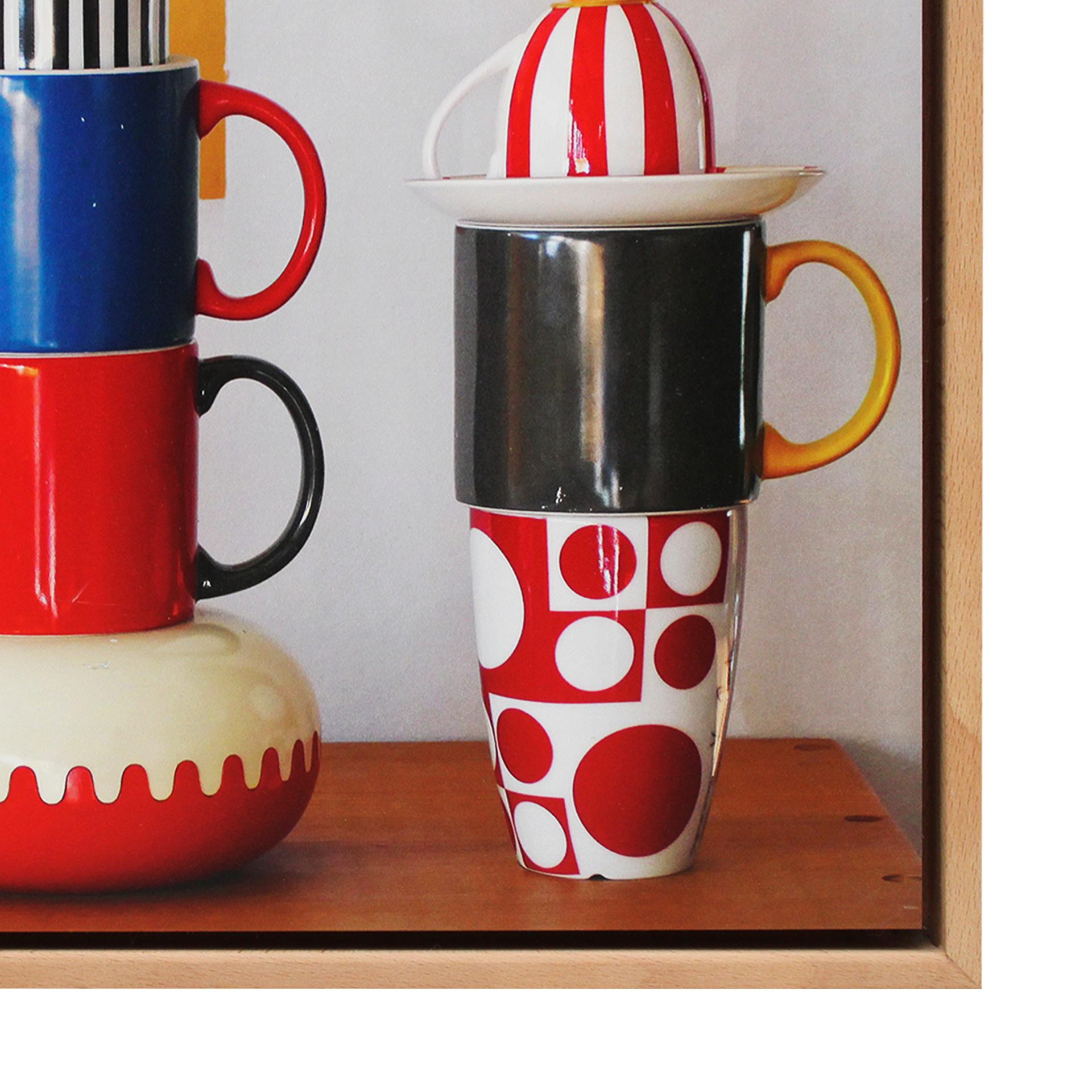 La joie de la nature morte de Memphis par Pedro Almodóvar 2018 Impression numérique sur Dibond. - Beige Still-Life Photograph par Pedro Almodovar