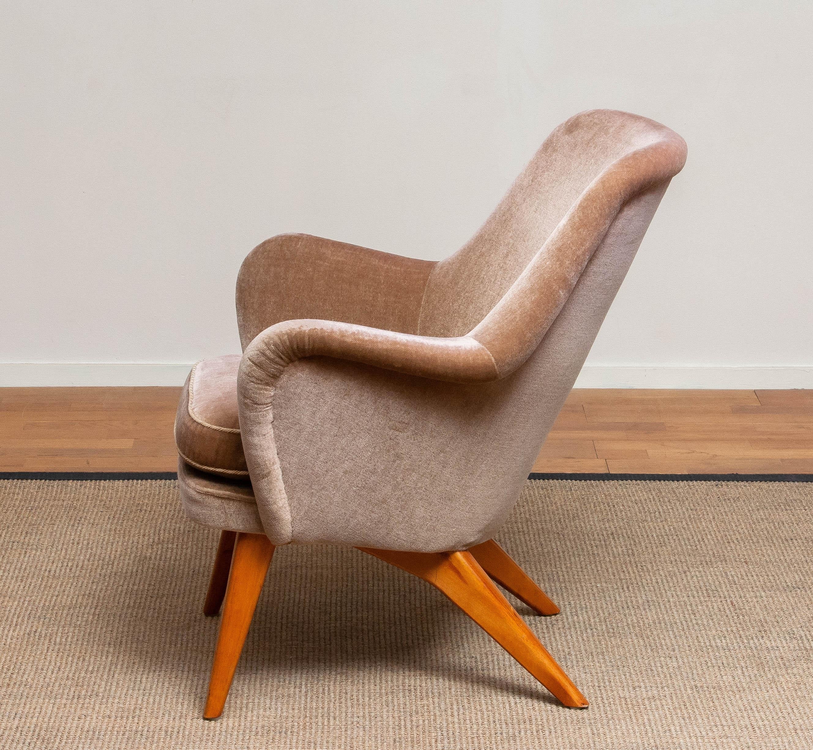 Pedro Armchair In Antique Pink Velvet By Carl Gustav Hiort Af Ornäs Finland 1950 For Sale 6