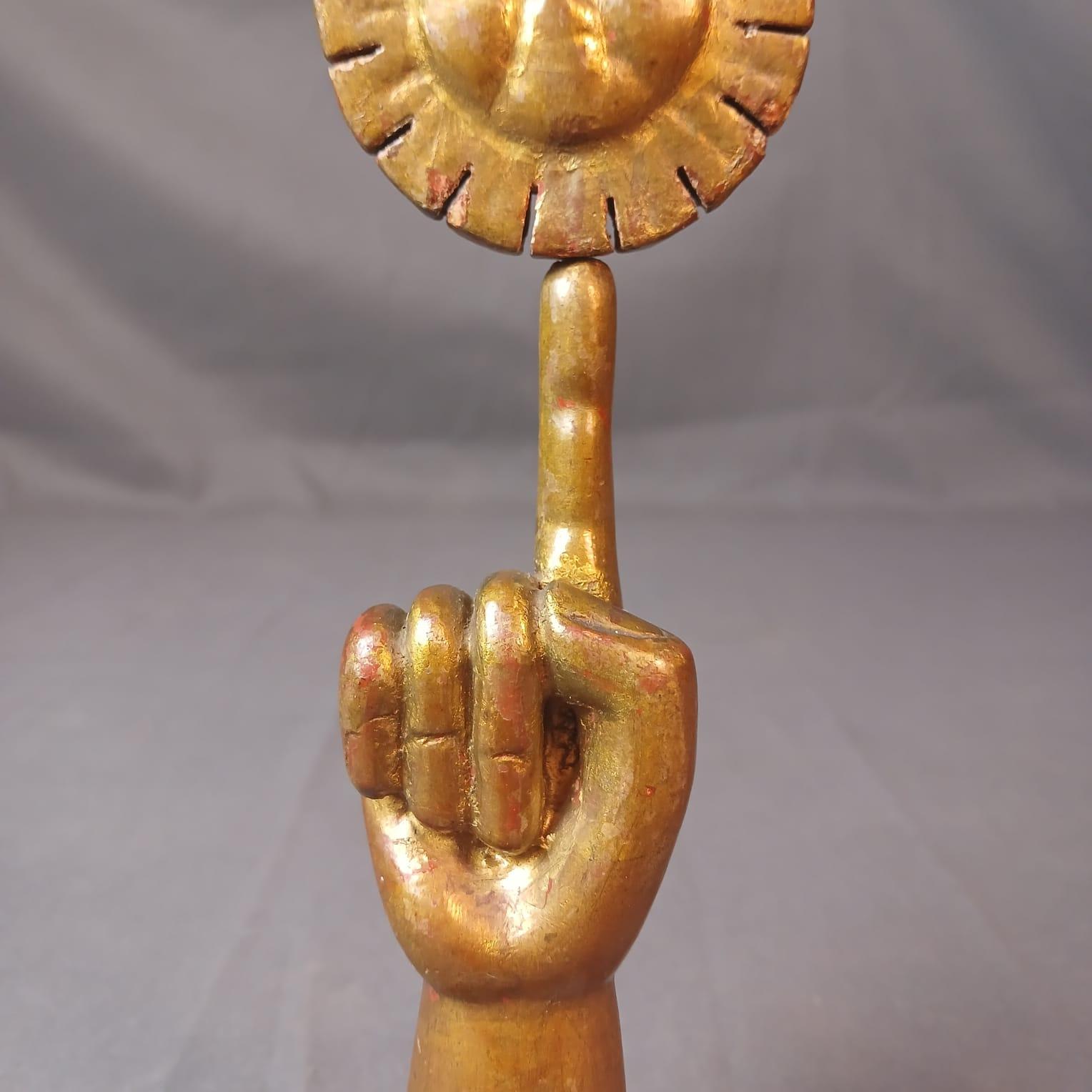 Pedro Friedeberg 1970's Blattgold und Holz Hand - Sonnenskulptur im Angebot 8