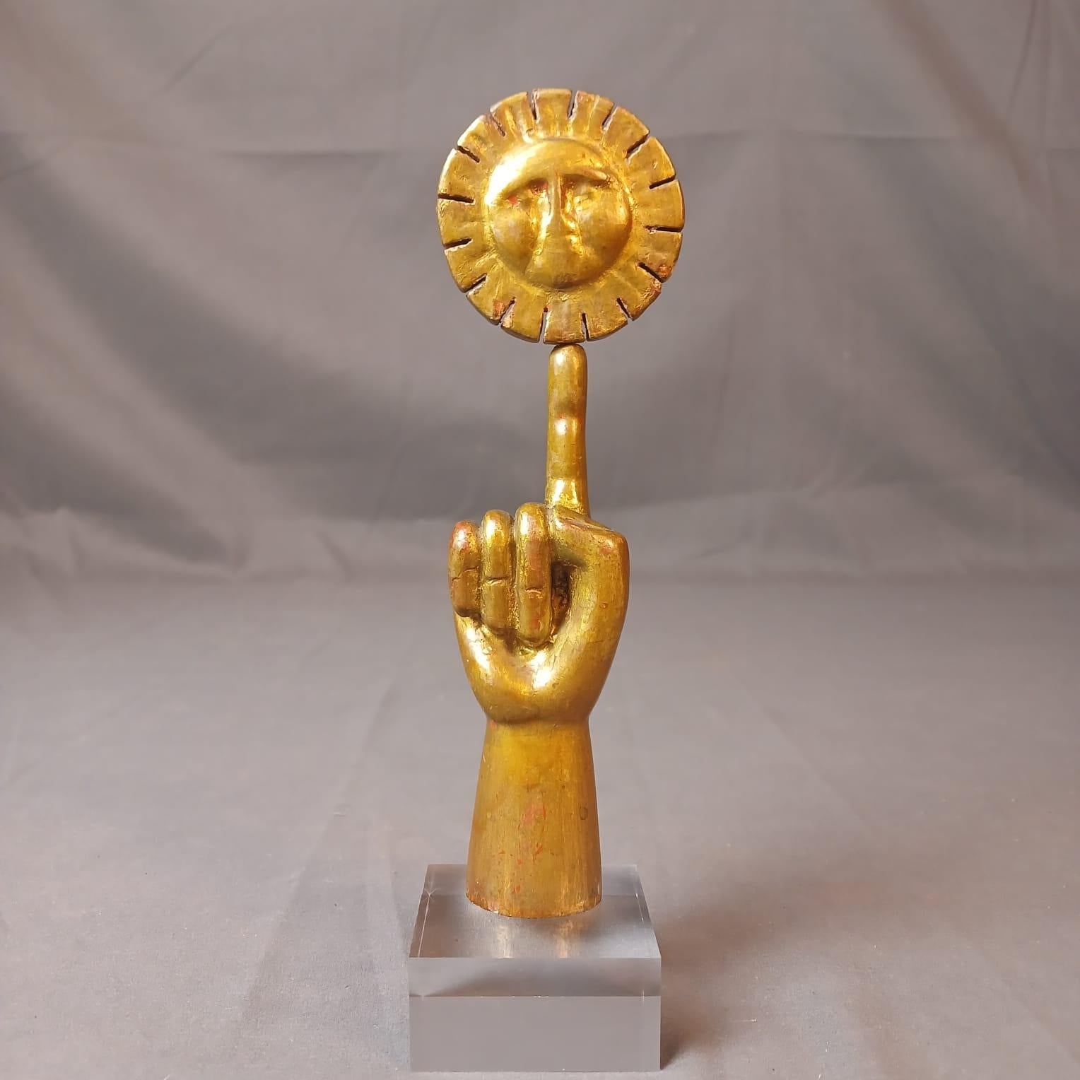 Pedro Friedeberg 1970's Blattgold und Holz Hand - Sonnenskulptur im Angebot 10