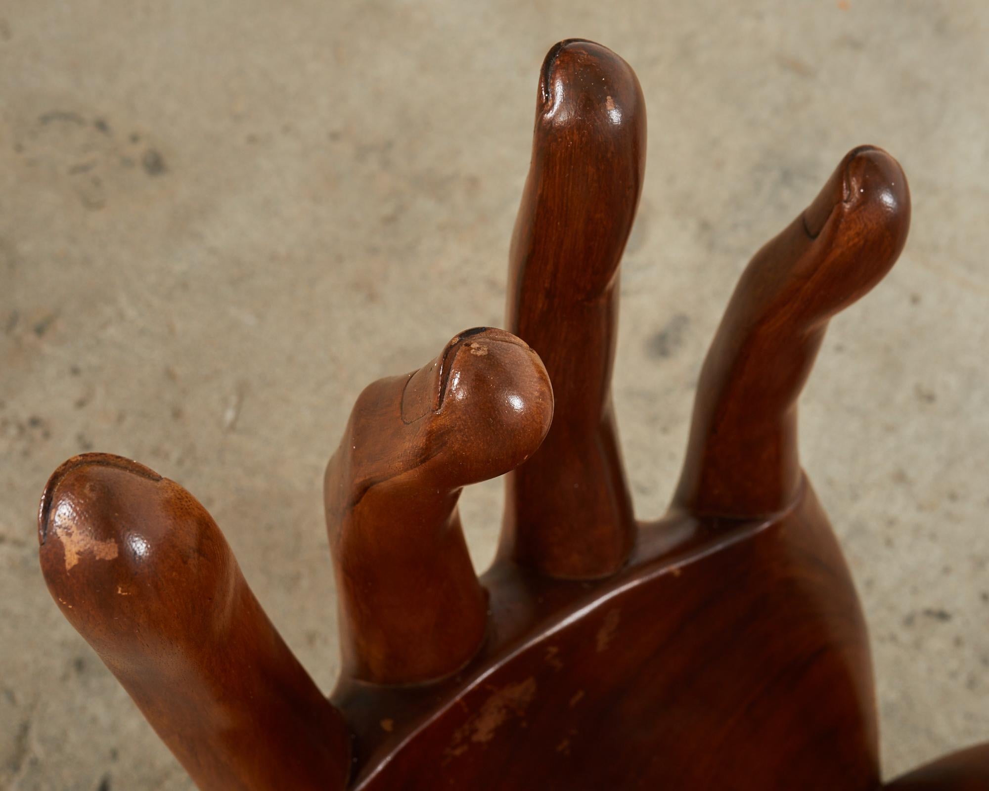 Table à boire de style Pedro Friedeberg sculptée à deux mains en vente 5