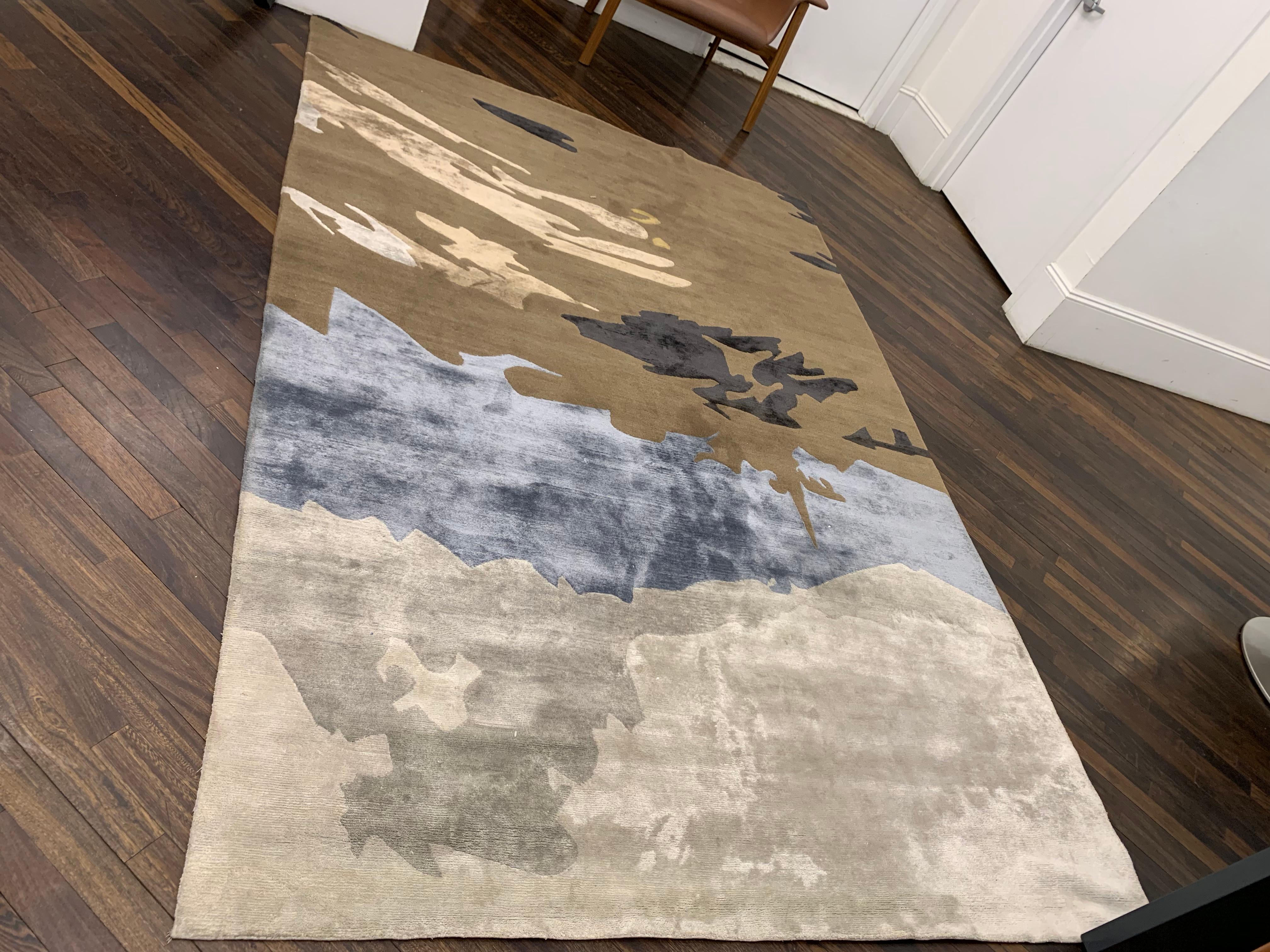 Pedro Lima Hillside rug
Knot count: 100 Knots PSI
Fiber comp: Wool and bamboo silk
Pile height: 6mm
Size: 6' x 9' (54 square feet).