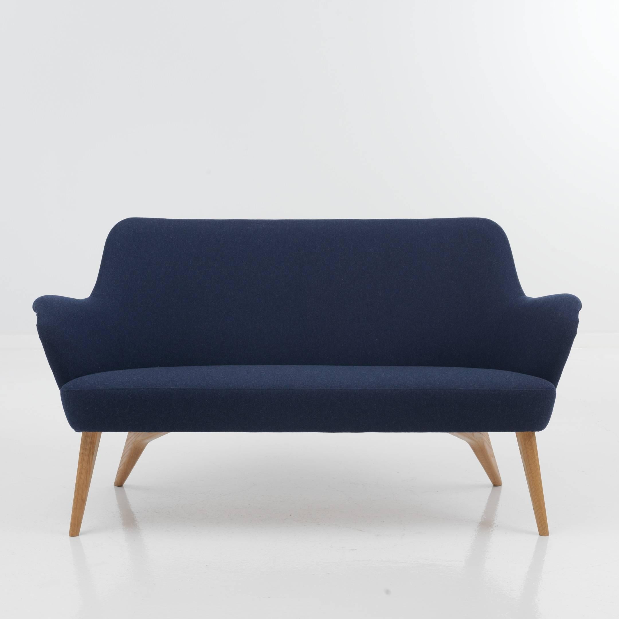 Pedro sofa is designed by Carl-Gustaf Hiort af Ornäs in 1952. Pedro is a compact two-seat sofa of elegant curving forms. Its carefully crafted appearance continues on the rear side. One of the cornerstones of Hiort af Ornäs’s designs was that