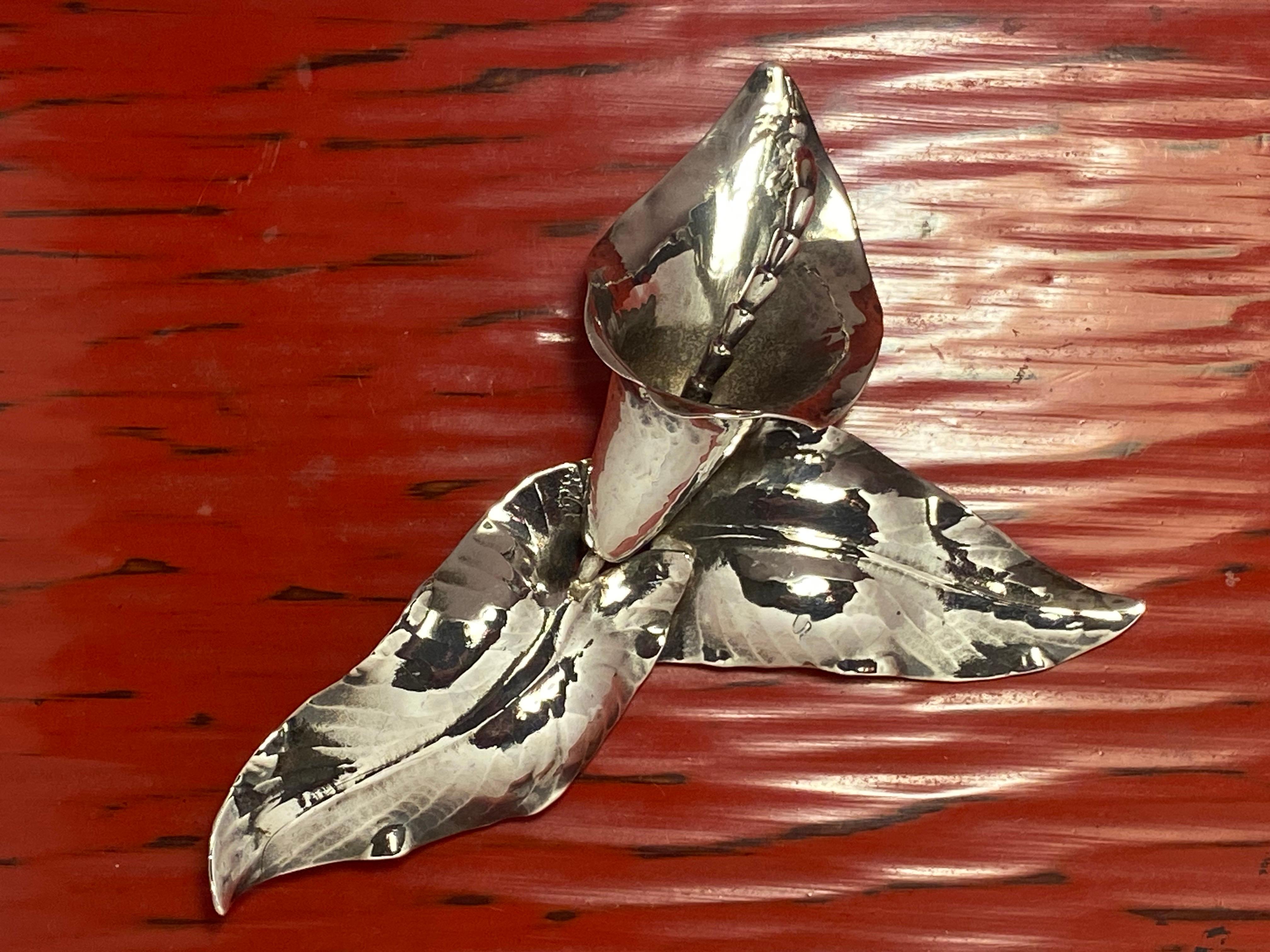 Peer Smed Spilla a forma di giglio di Calla in argento Sterling Periodo Arte e Artigianato in vendita 7