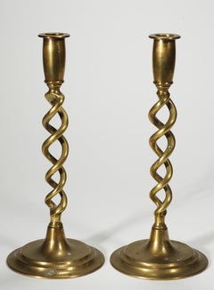 Paar Vintage-Kerzenständer aus Messing mit Barley-Twist-Muster von Peerage, England 1920er-1930er Jahre