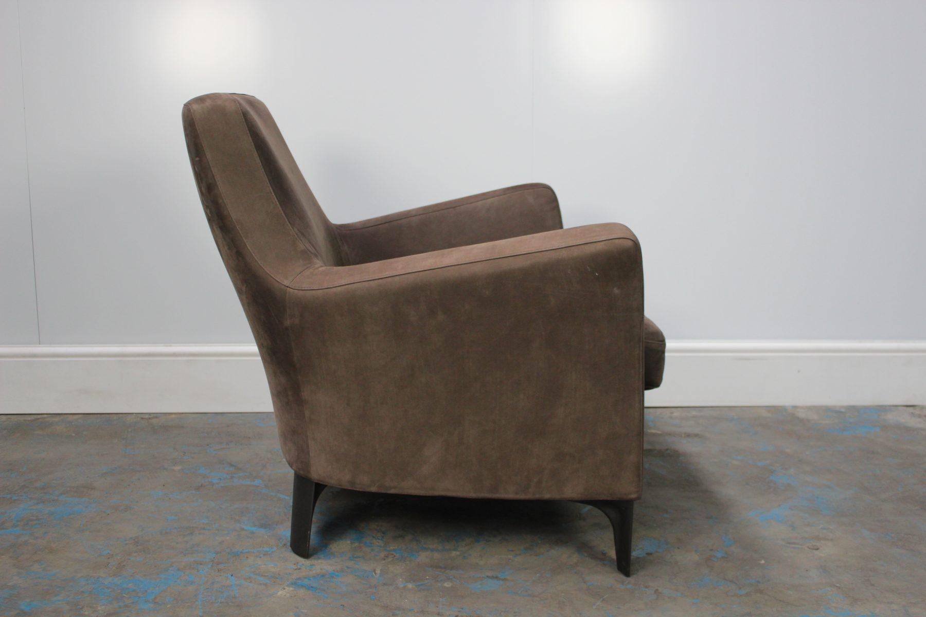Peerless Pristine Minotti “Denny” Armchair in Suede Leather In Good Condition For Sale In Barrowford, GB