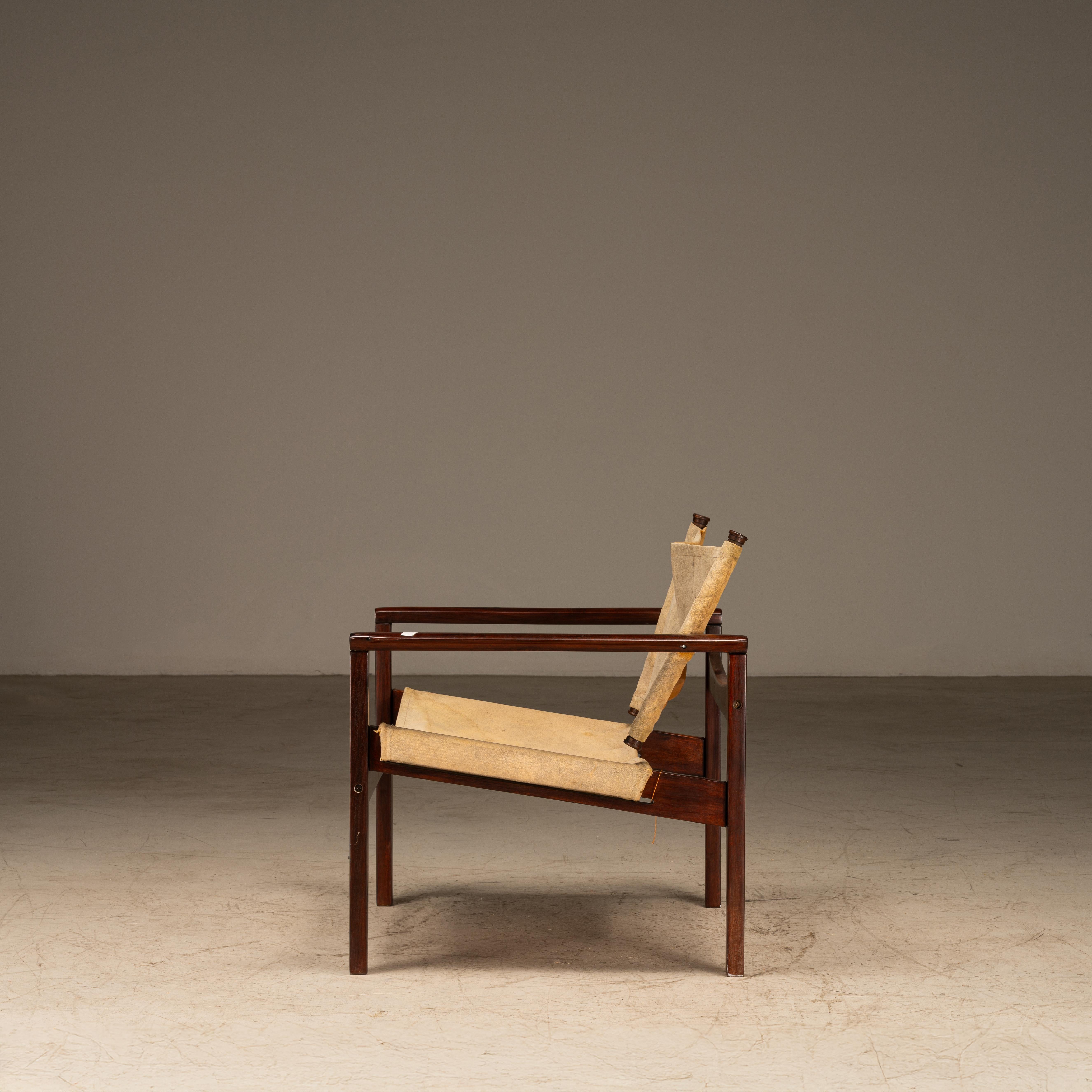 Peg-Lev Lounge Chair, Michel Arnoult, Brasilianische Mitte des Jahrhunderts Modern (Leder) im Angebot