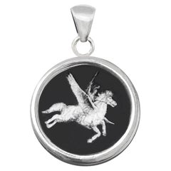 Ciondolo PEGASUS dipinto a mano su onice in argento 925