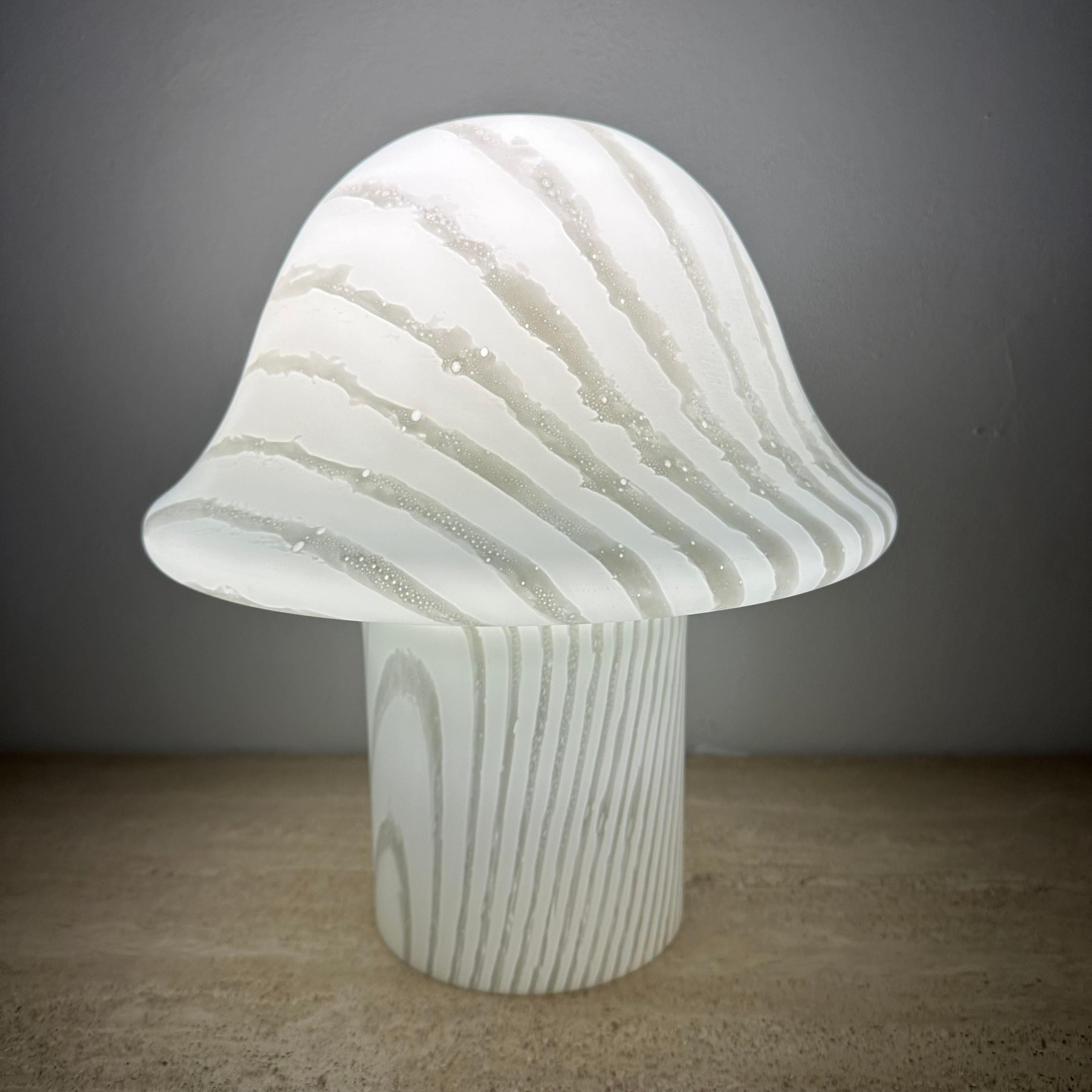 Peil & Putzer Mushroom Zebra table lamp , 1970’s For Sale 4