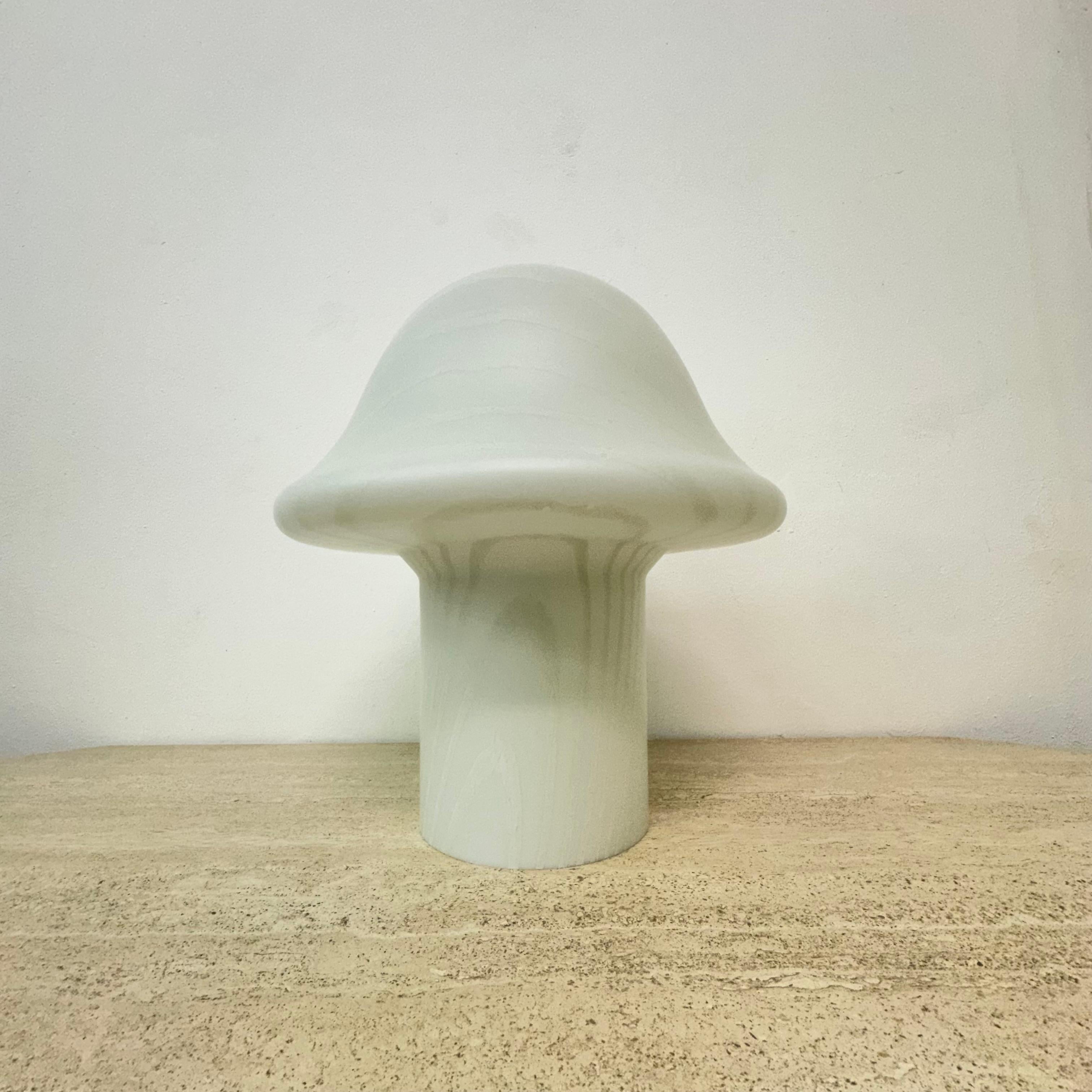 Peil & Putzer Mushroom Zebra table lamp , 1970’s In Good Condition For Sale In Delft, NL