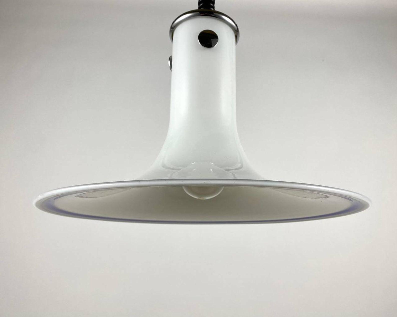 Peill and Putzler Designer Ceiling Lamp Vintage Adjustable Chandelier In Excellent Condition For Sale In Bastogne, BE