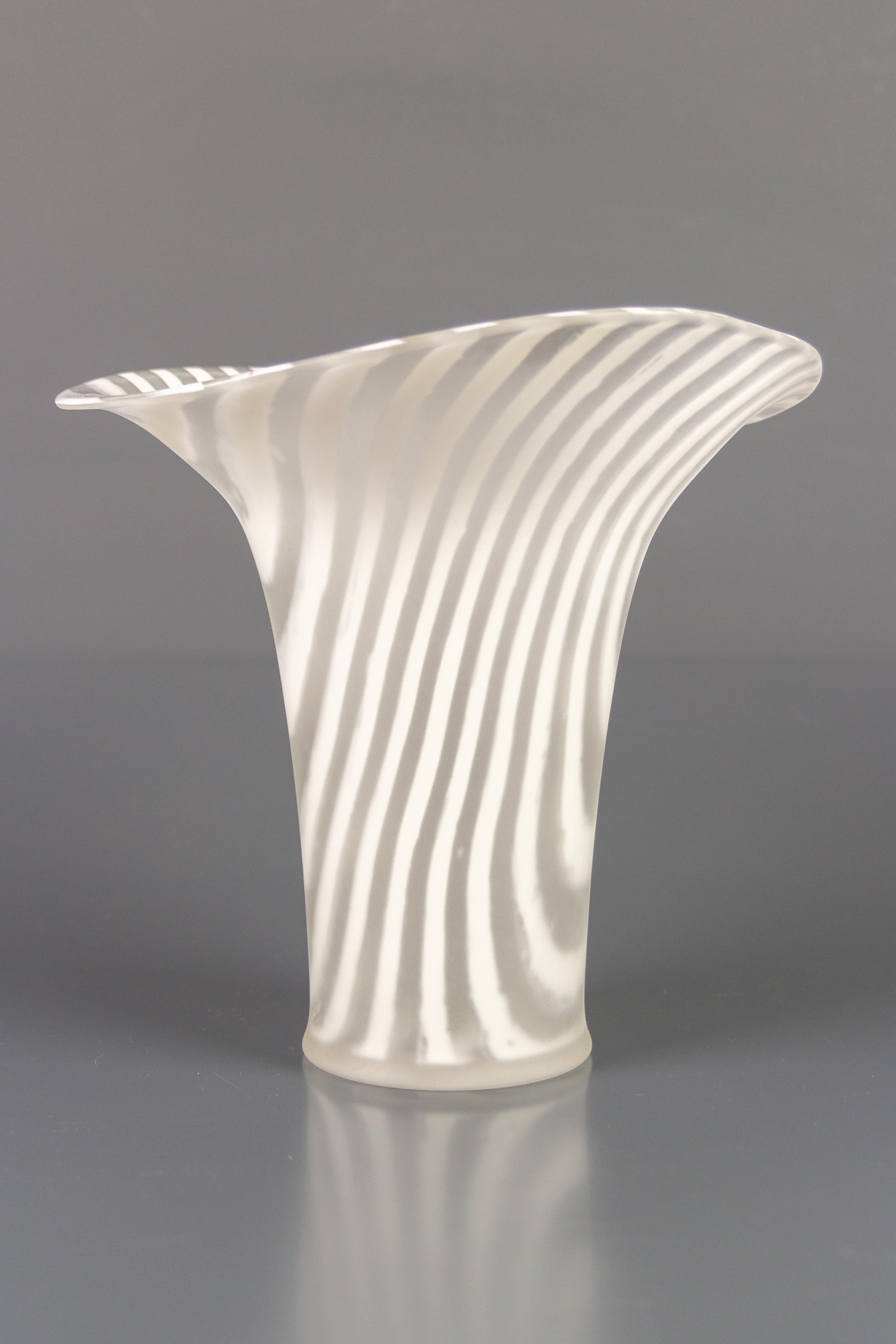 Mid-Century Modern Peill and Putzler White Striped Glass Vase, 1970s For Sale