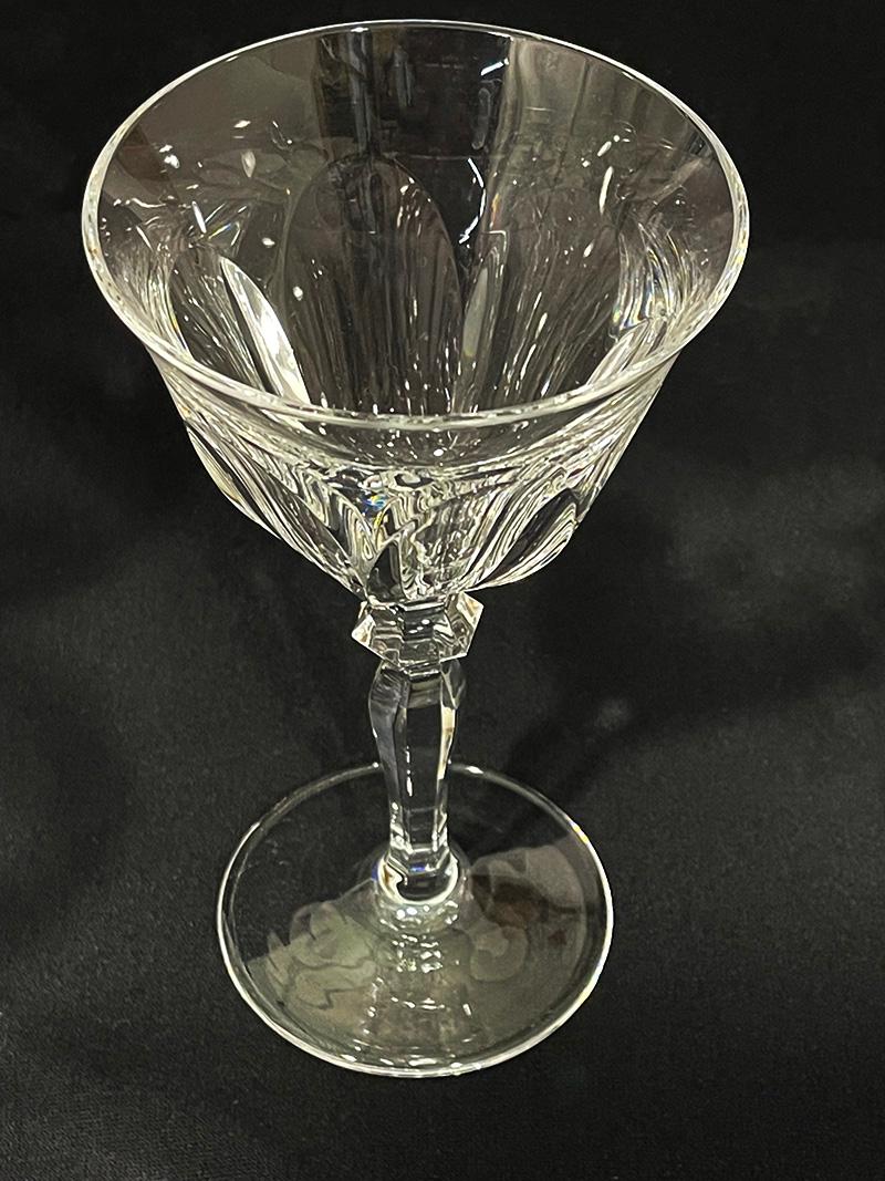 16 piezas de copas de vino de cristal transparente tallado Peill & Putzler, Alemania, años 70 Alemán en venta