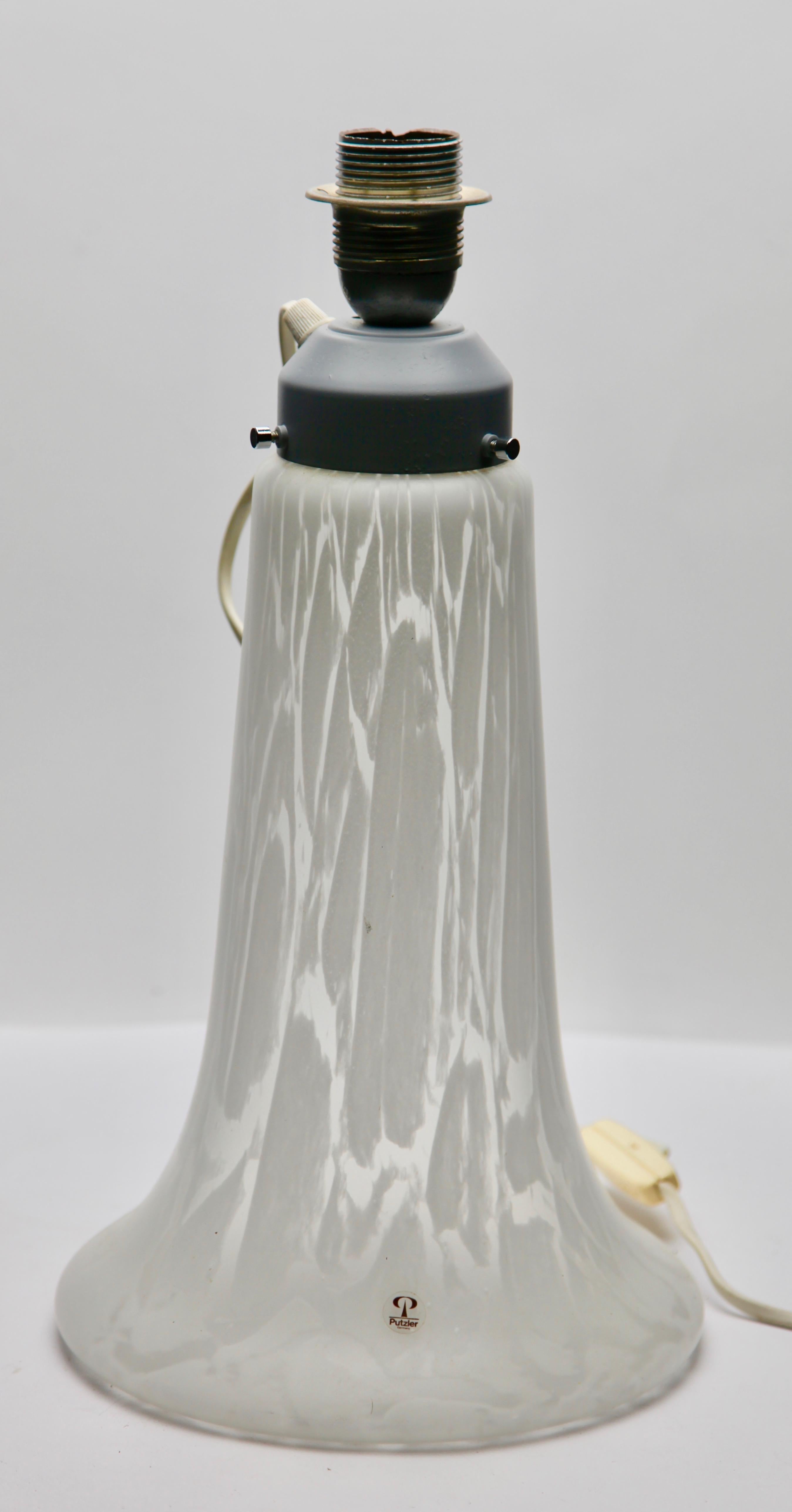 Lampe en verre dépoli et texturé Peill & Putzler, 1970 en vente 2