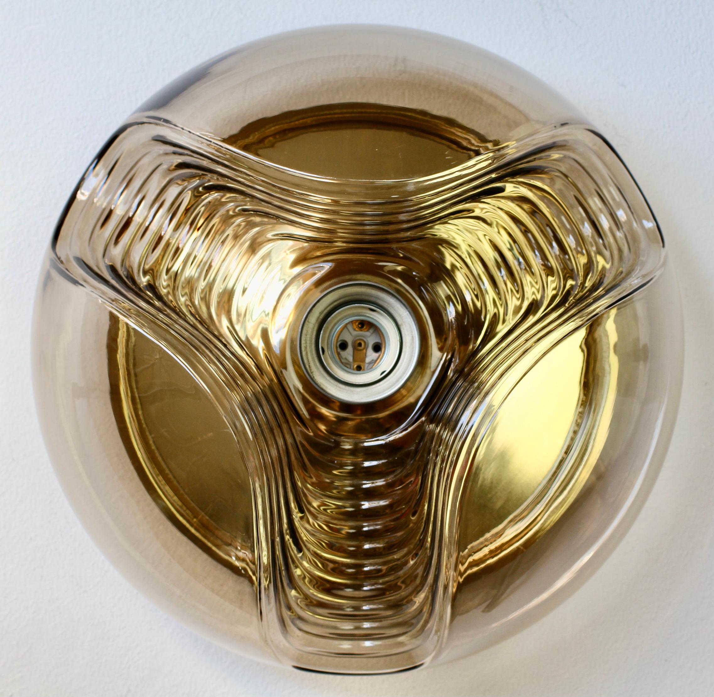 Peill & Putzler Large Pair of 1970s Smoked Glass Biomorphic Wall Sconces Lights For Sale 6