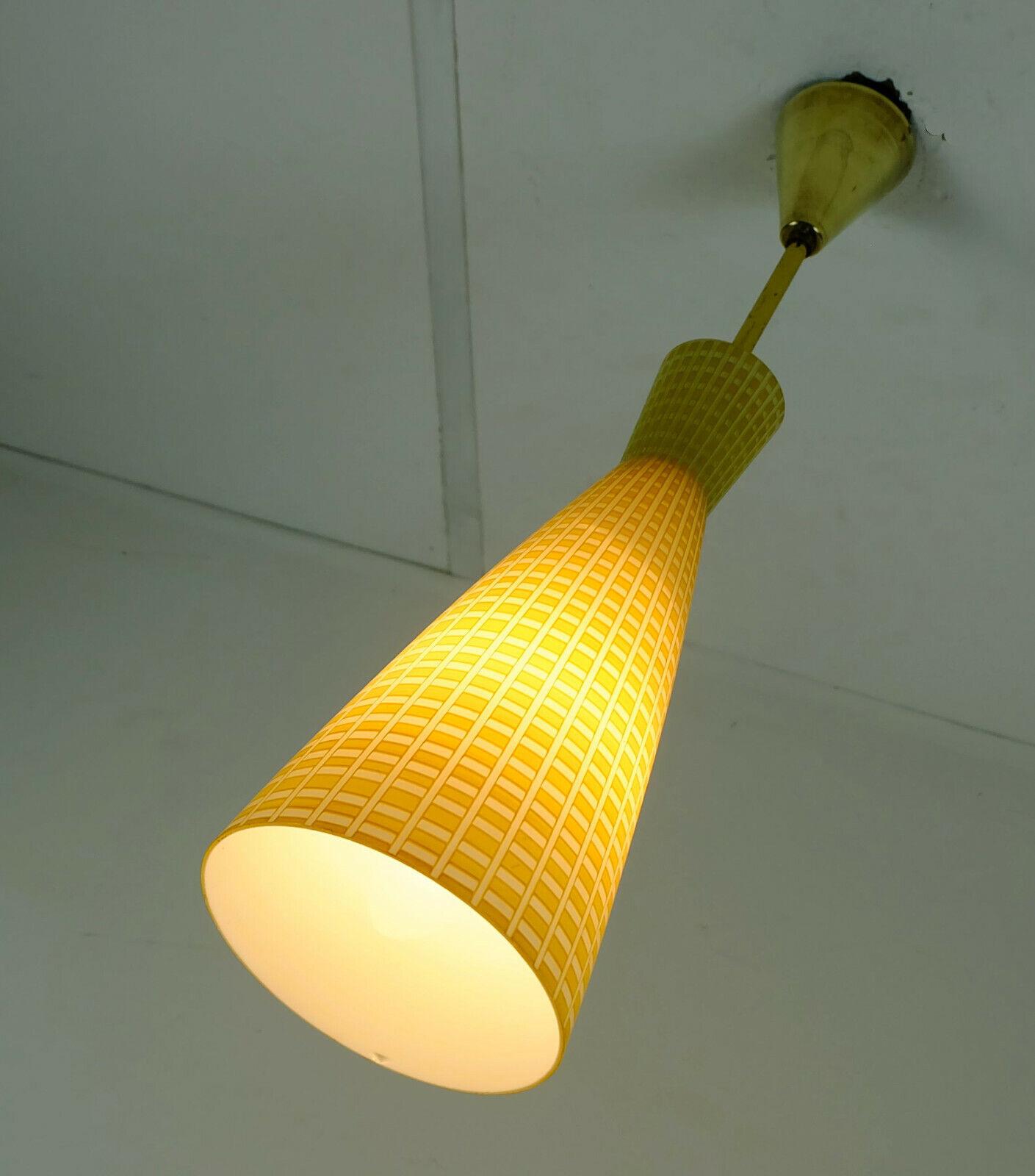 Peill & Putzler Midcentury Pendant Lamp 1950s Yellow and White Glass In Good Condition For Sale In Mannheim, DE