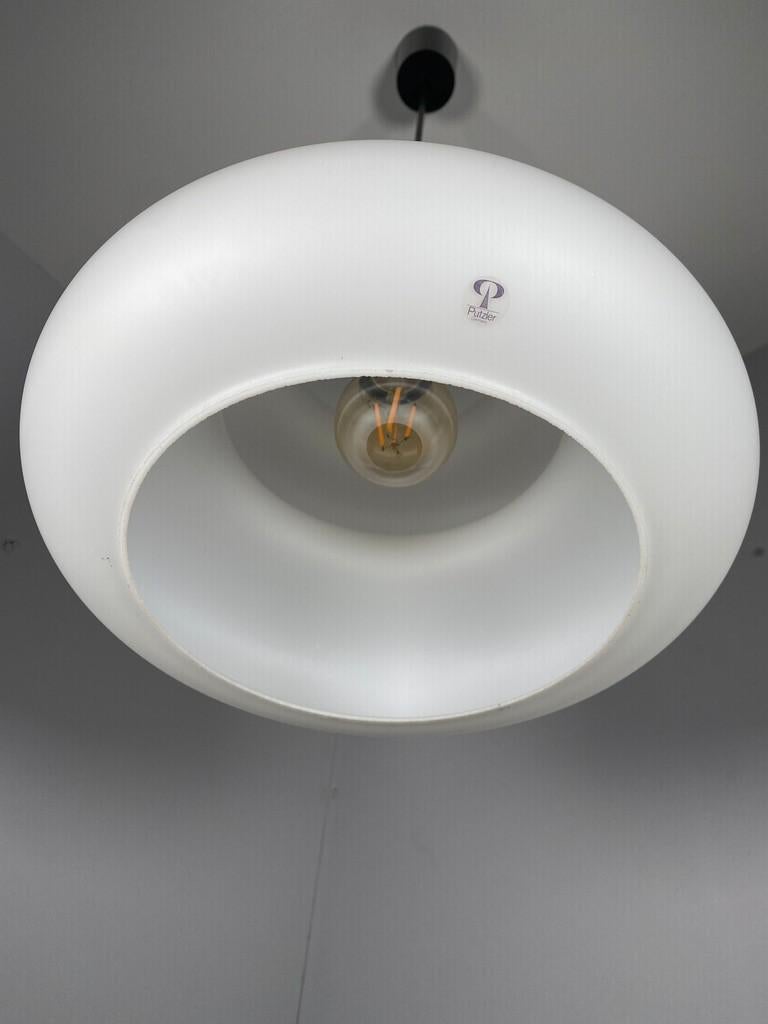 Peill Putzler opaline hanglamp-1970 For Sale 2
