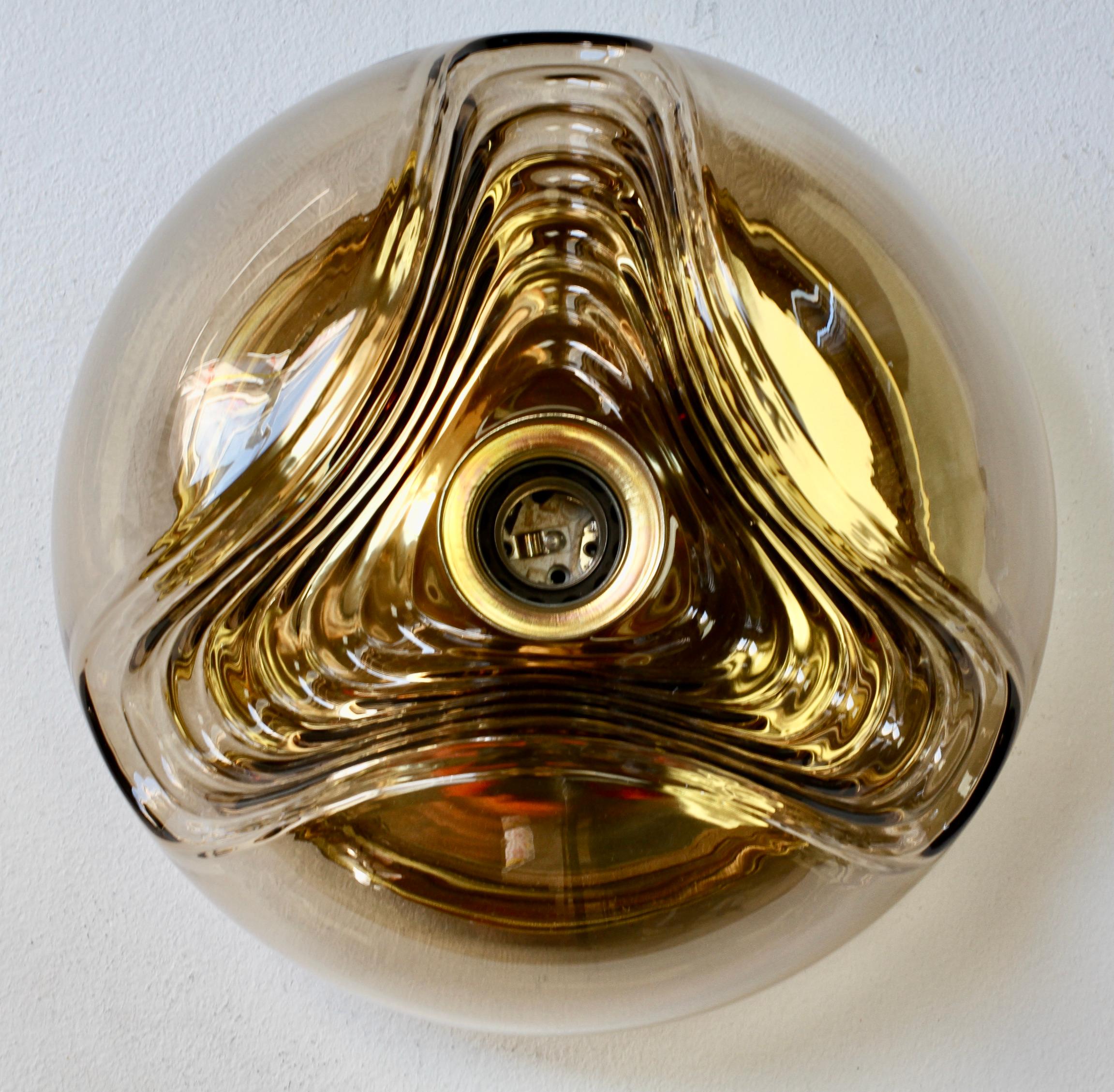 German Peill & Putzler Pair of 1970s Smoked Glass Brass Biomorphic Wall Lights Sconces For Sale