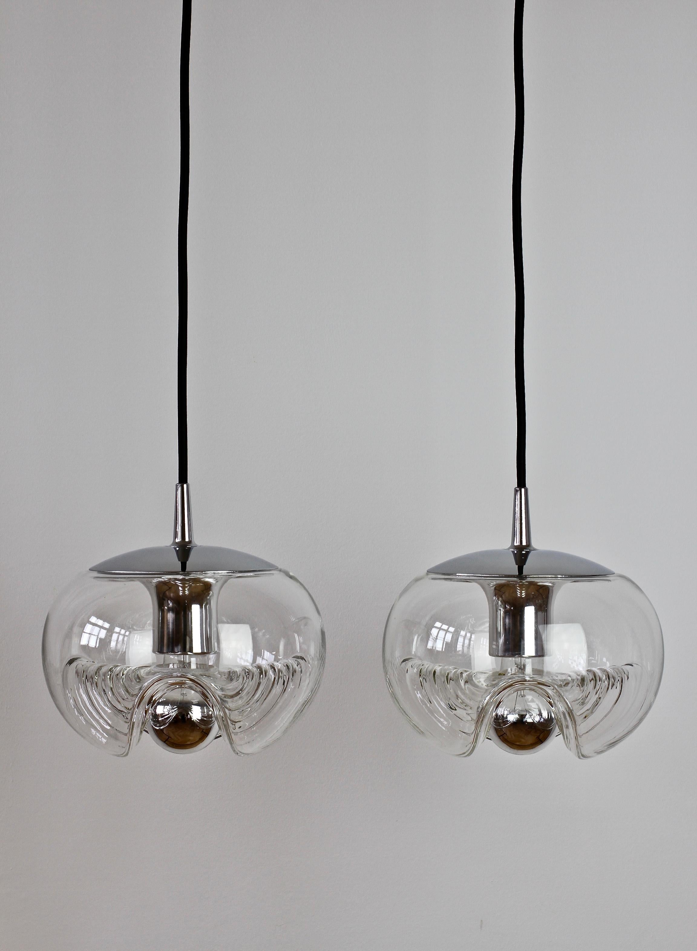 Peill & Putzler Coppia di pendenti biomorfi in vetro trasparente 