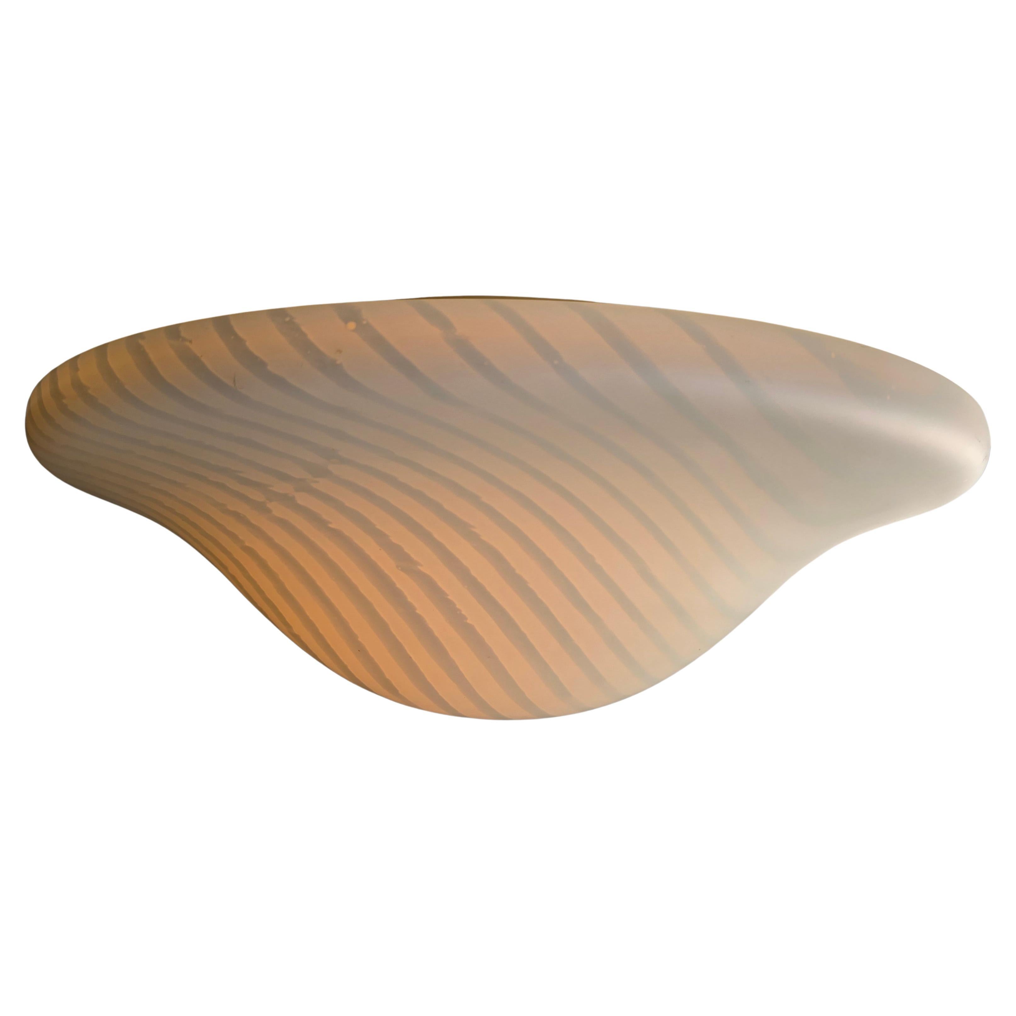 Peill
Putzler Plafonnier à encastrer en verre opalin rayé, Allemagne, années 1970