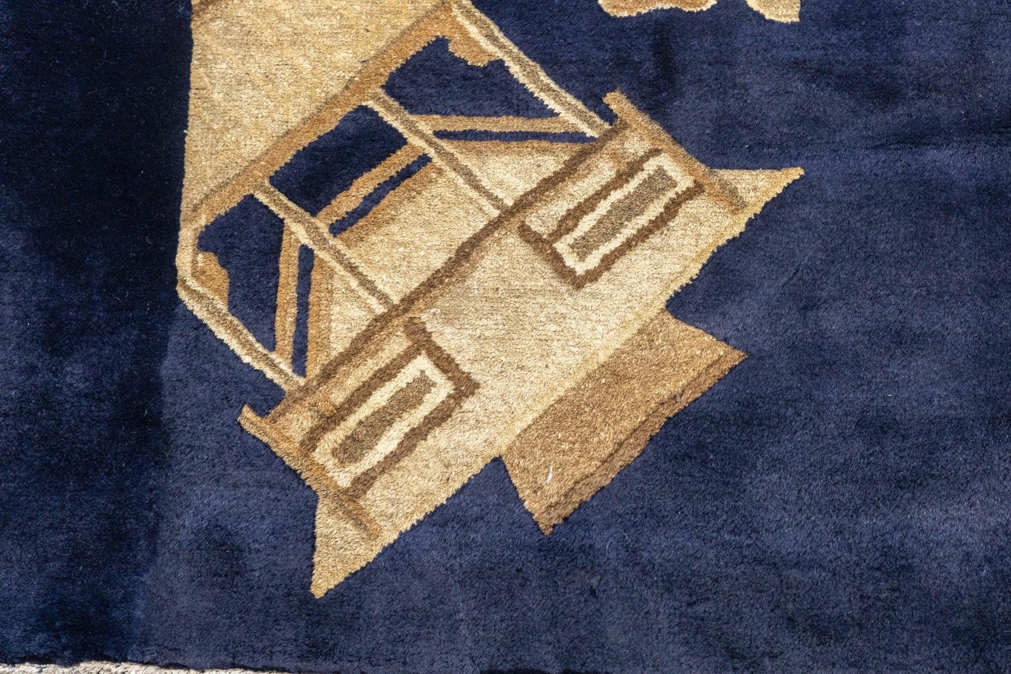 Alfombra Pekín 2'6'' x 16'7'' en Excelente estado para la venta en New York, NY