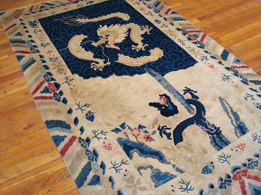 Wool Early 20th Century Chinese Peking Dragon Carpet ( 4'2