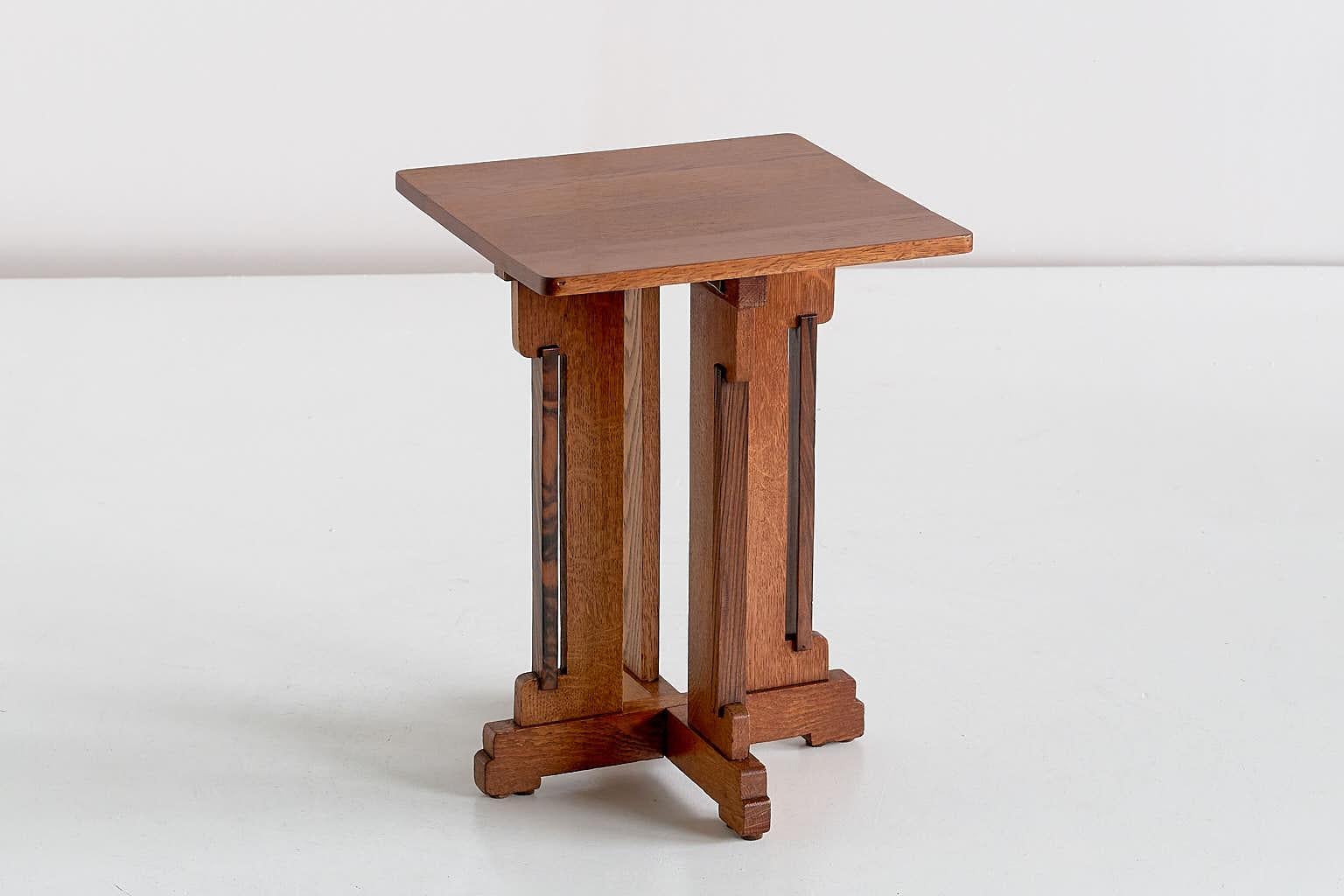 Wood P.E.L. Izeren Art Deco Side Table in Oak and Macassar, Genneper Molen, 1930